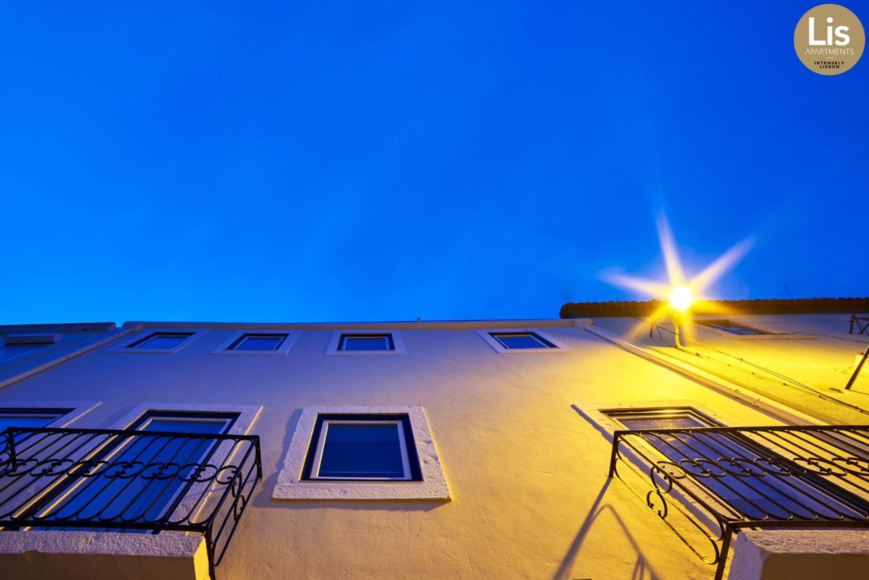 Lis Apartments