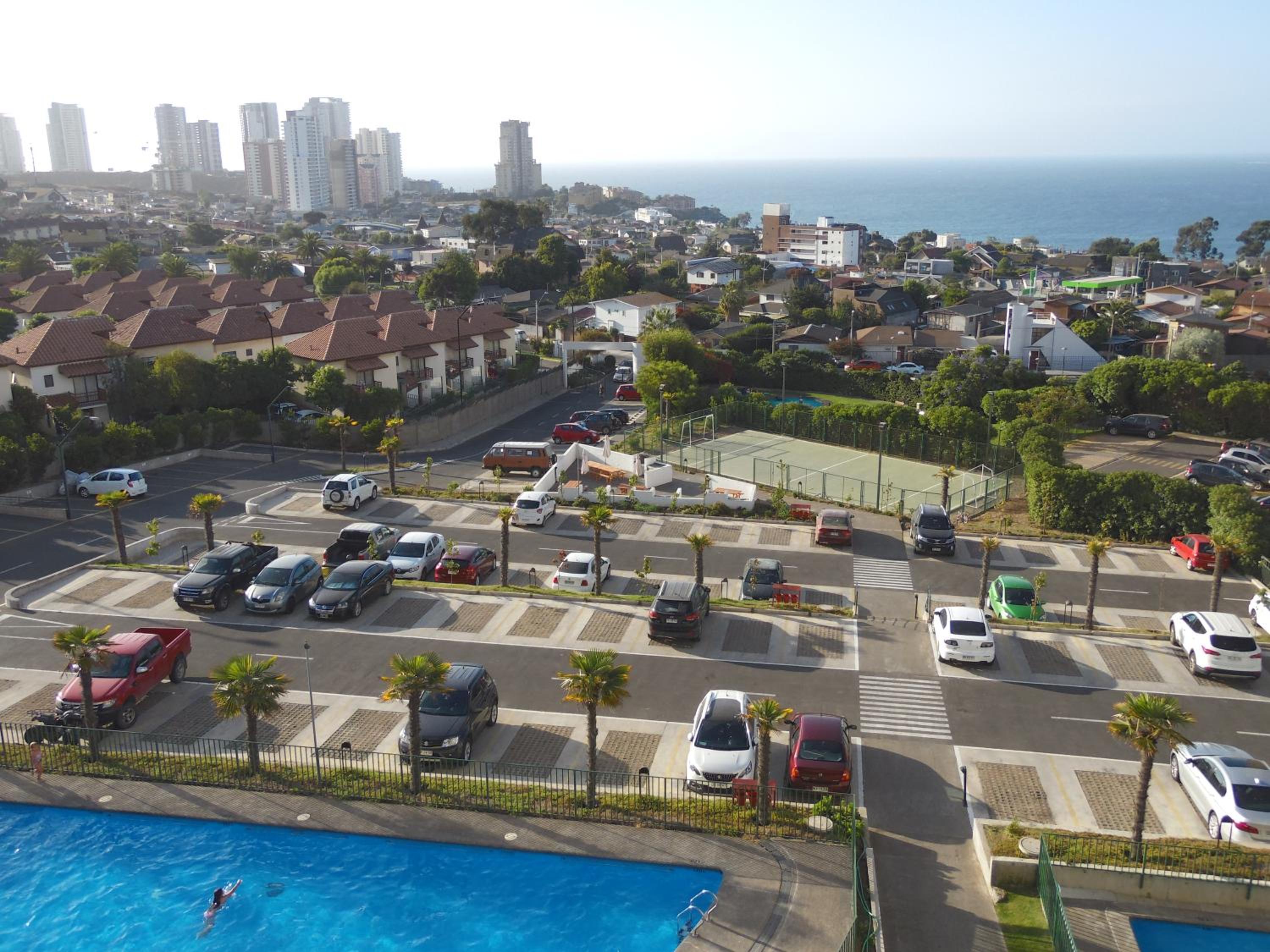 Laura Barros, Con Con view 2