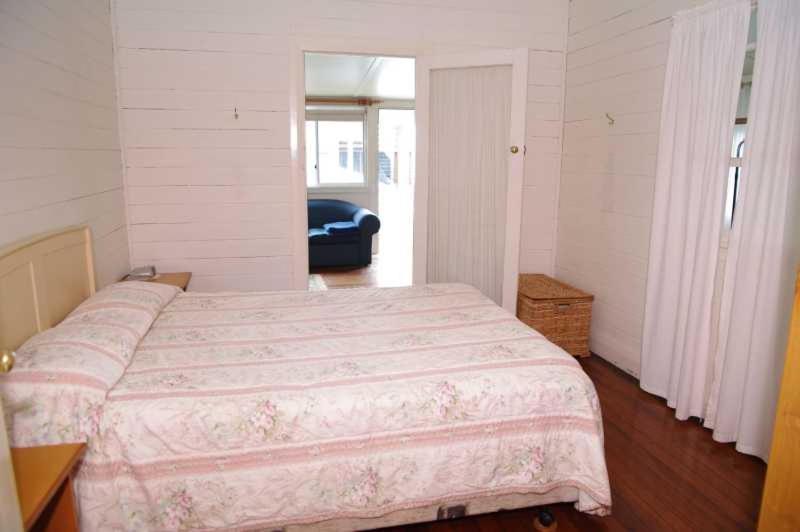 Almare 7 Gowing Street