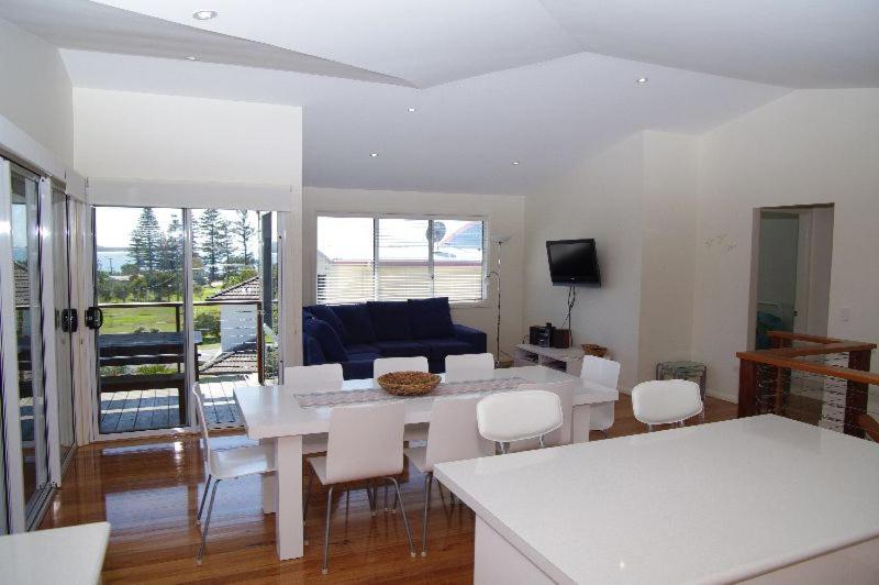 Beach Club 2, 5 Gowing Street