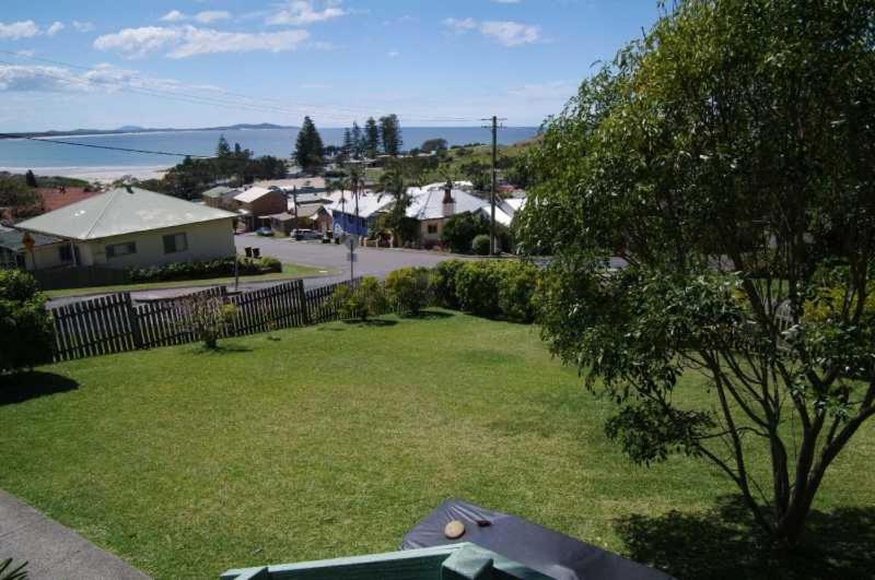Clareview, 8 Korogora Street