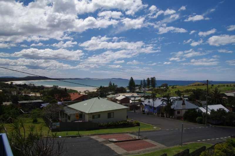 Clareview, 8 Korogora Street