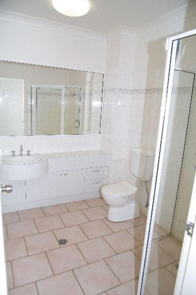 Dolphin Court 2, 1 Gowing Street