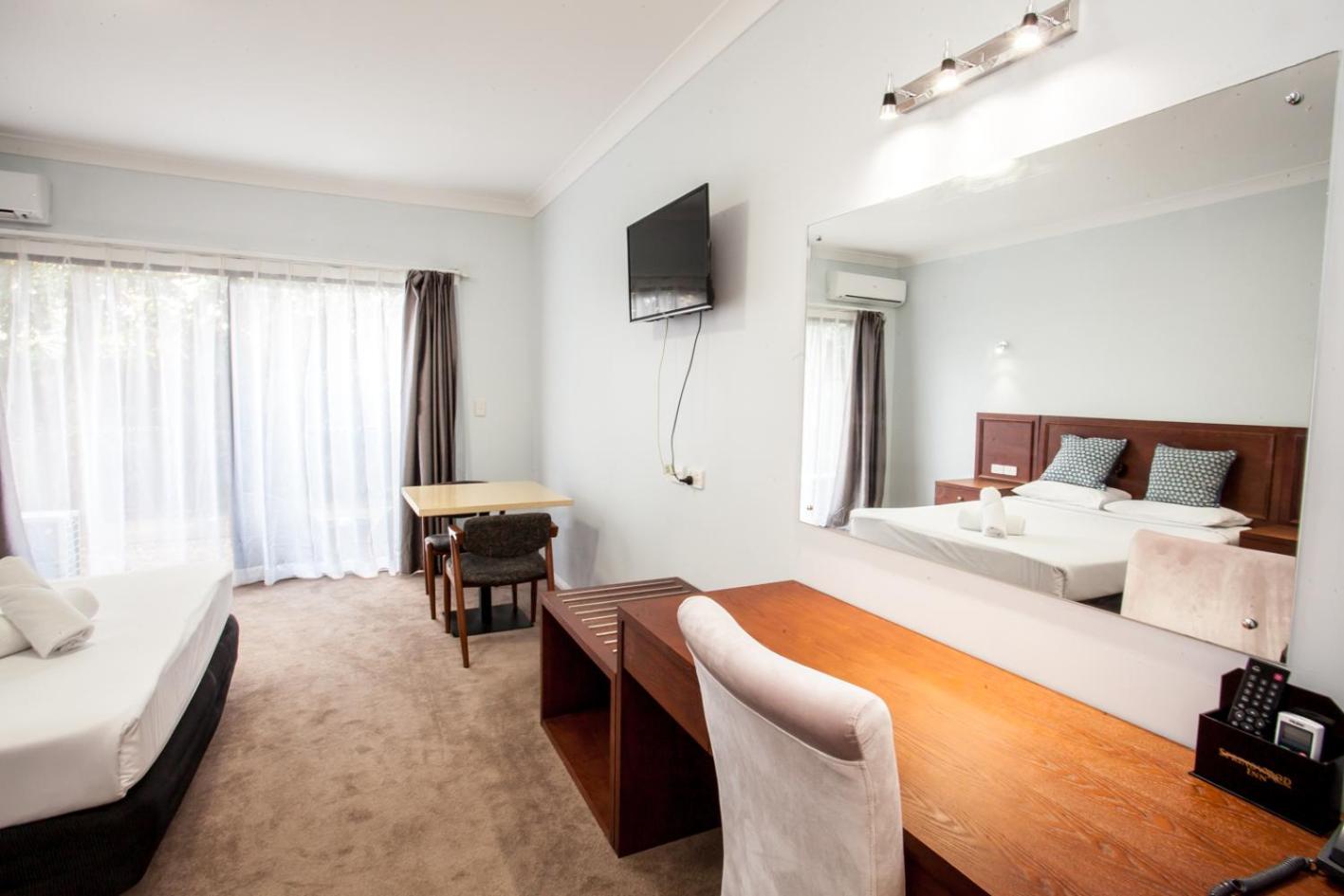 Springwood Motor Inn