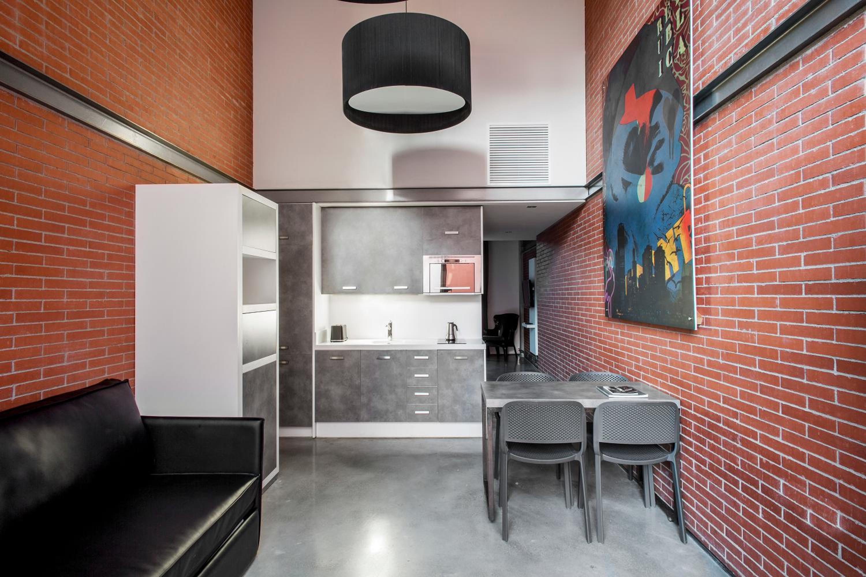 Barcelona Apartment Republica