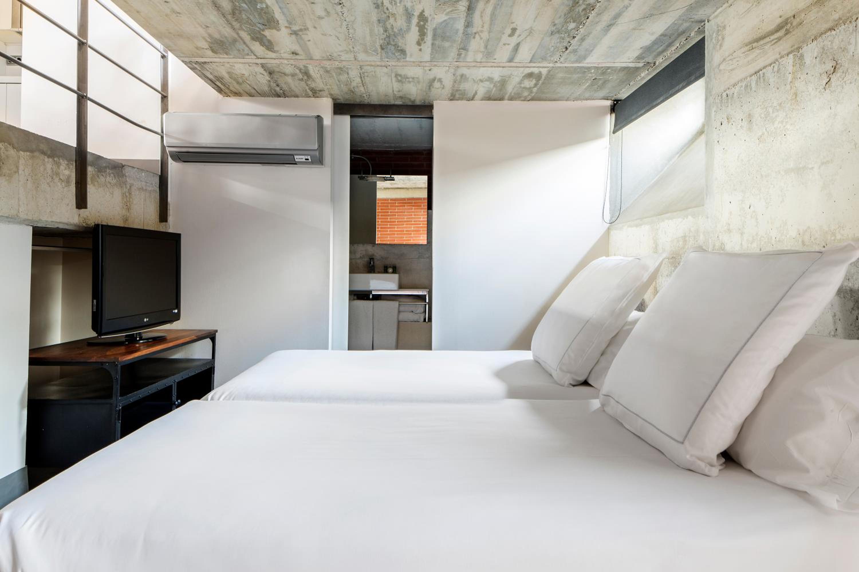 Barcelona Apartment Republica