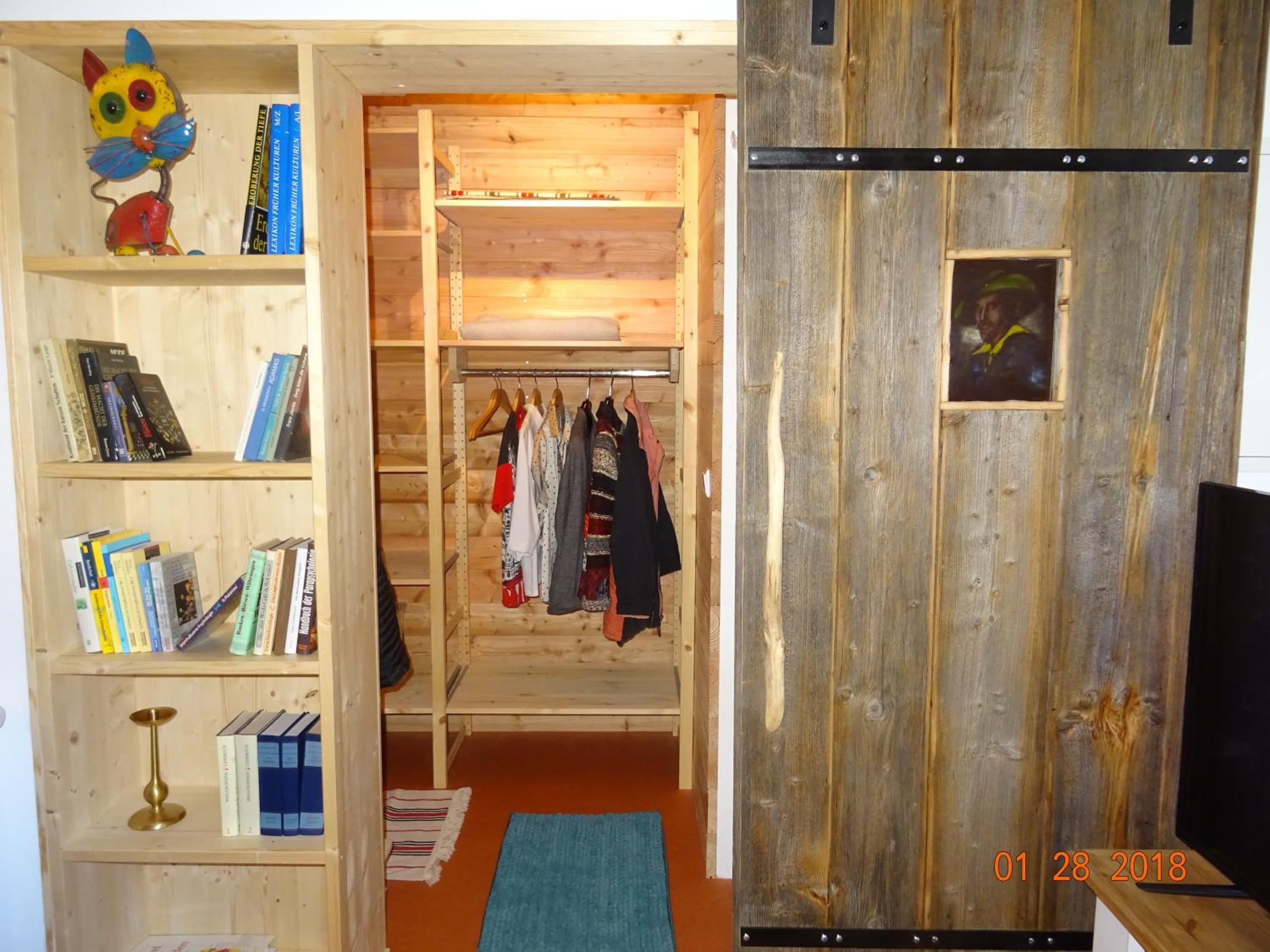 Photo 10