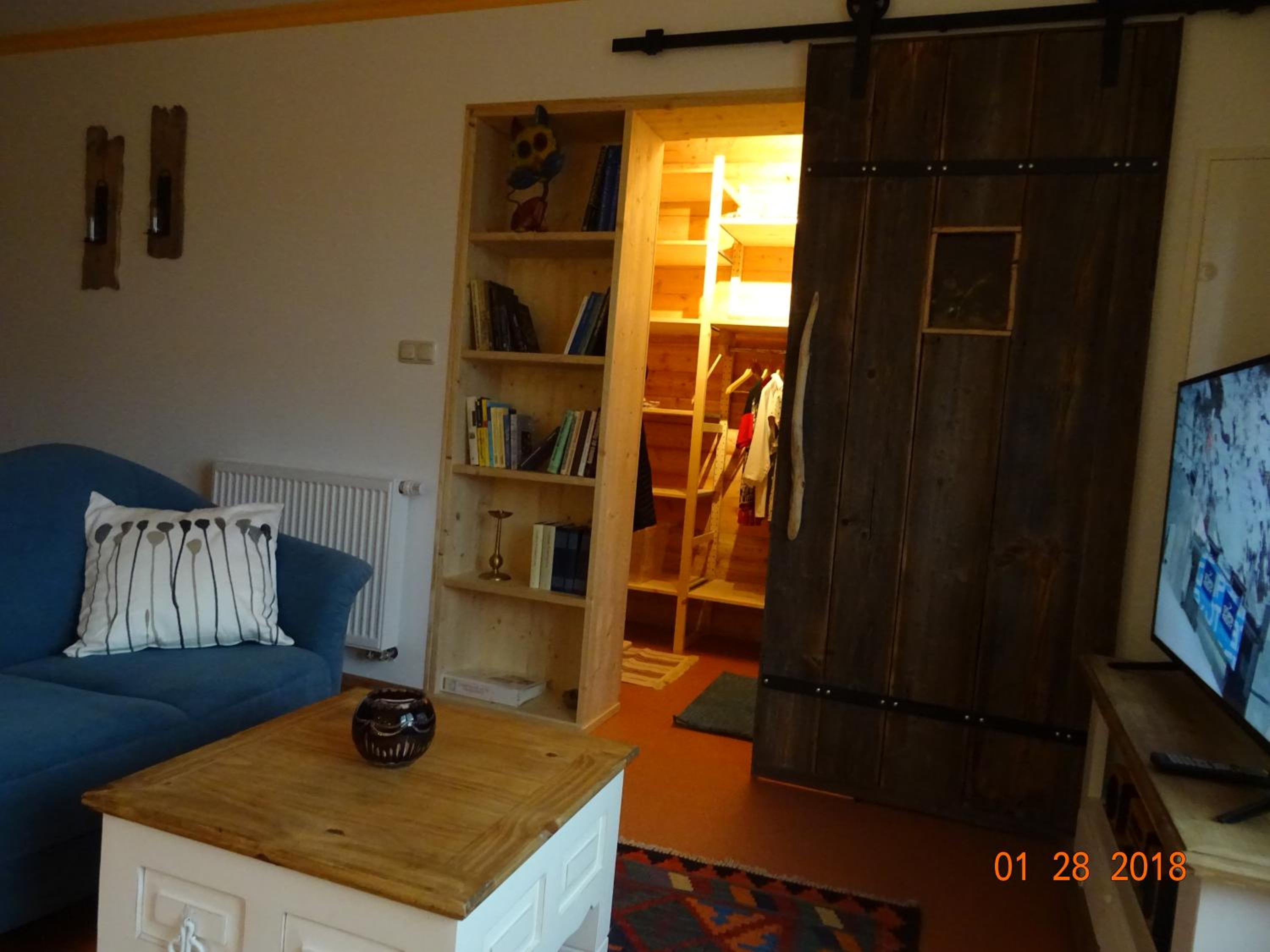 Photo 11