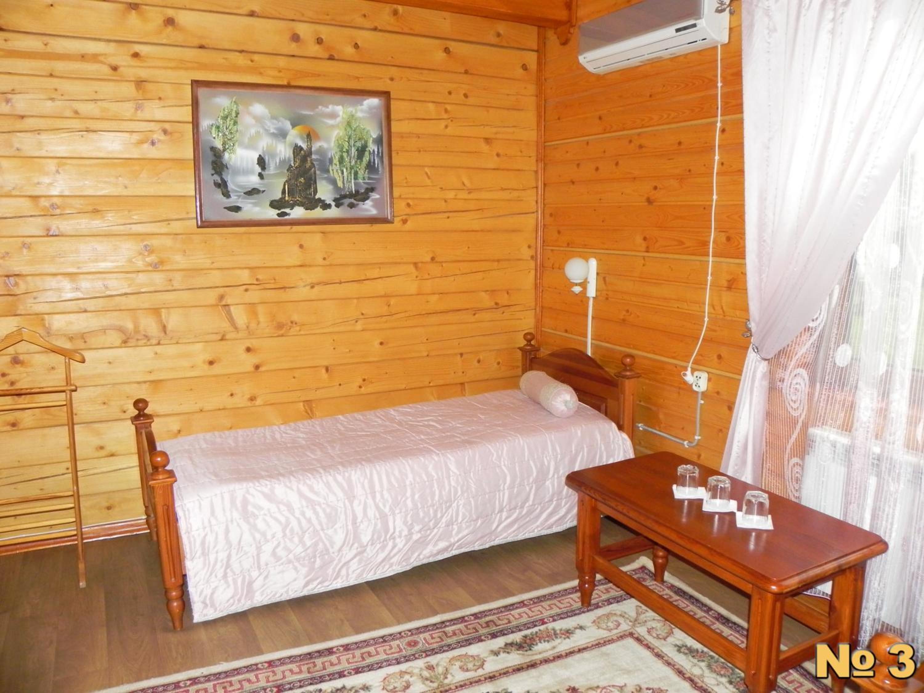 Hotel and restaurant complex Skolmo