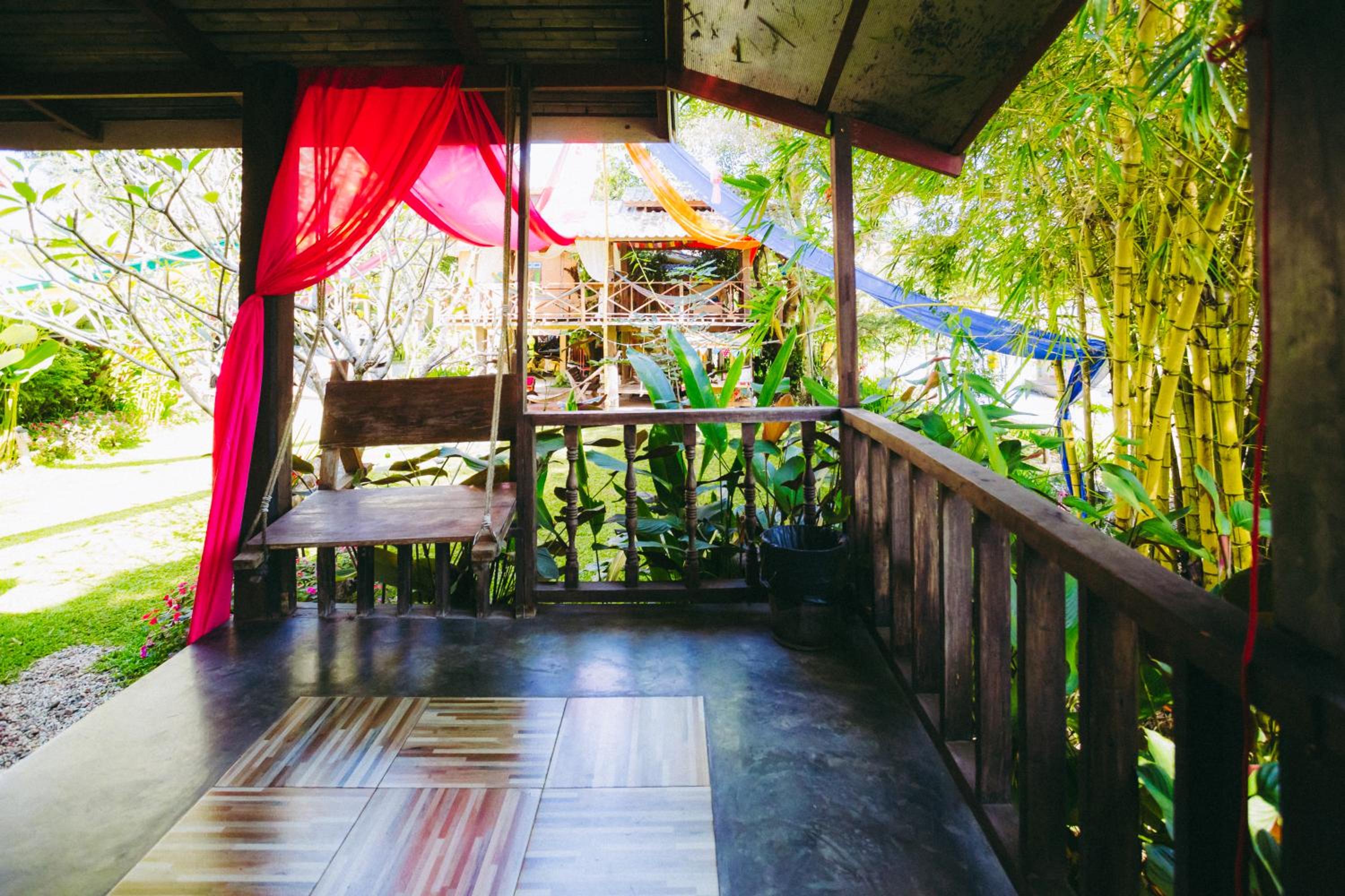 Sawasdeepai River Resort