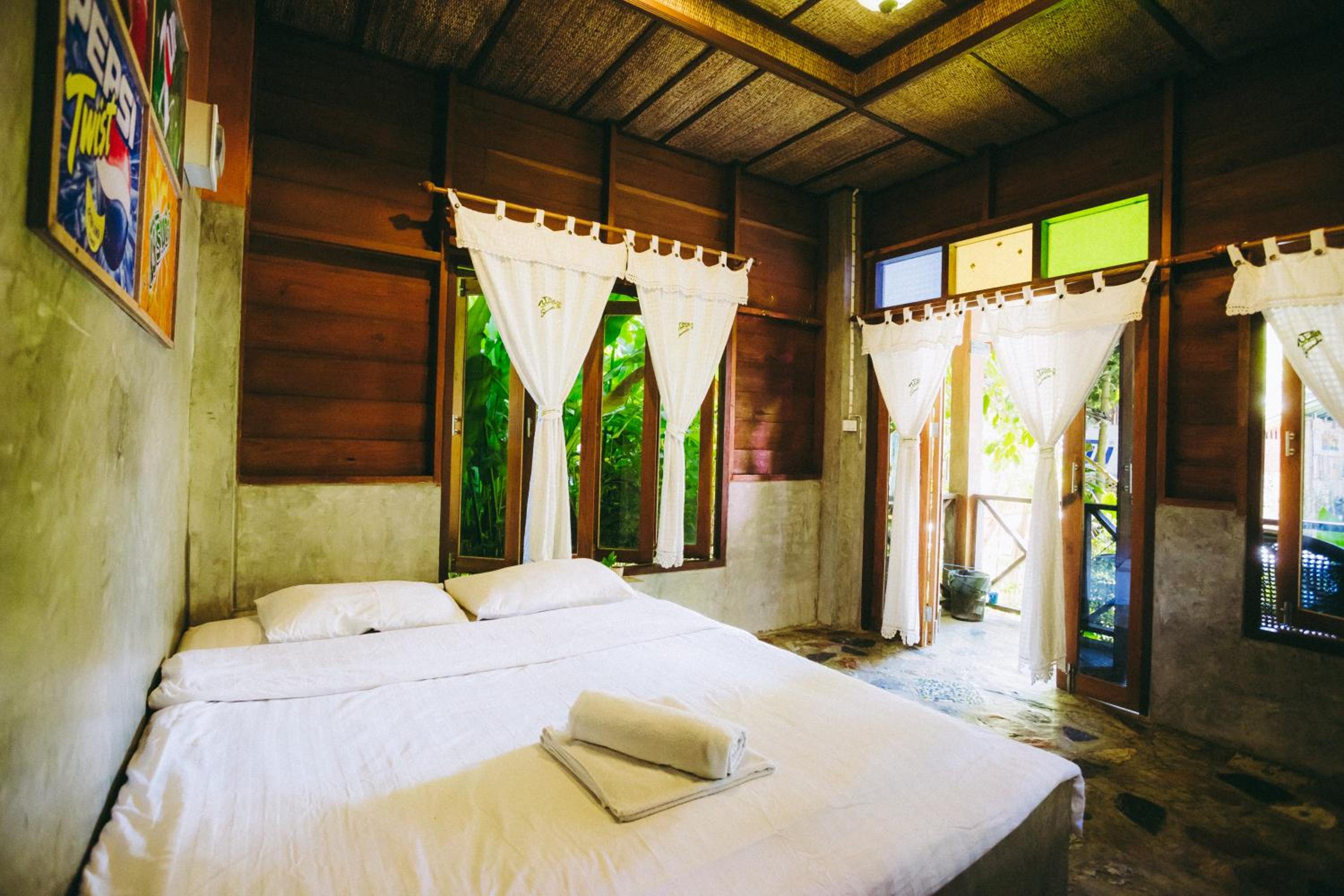 Sawasdeepai River Resort
