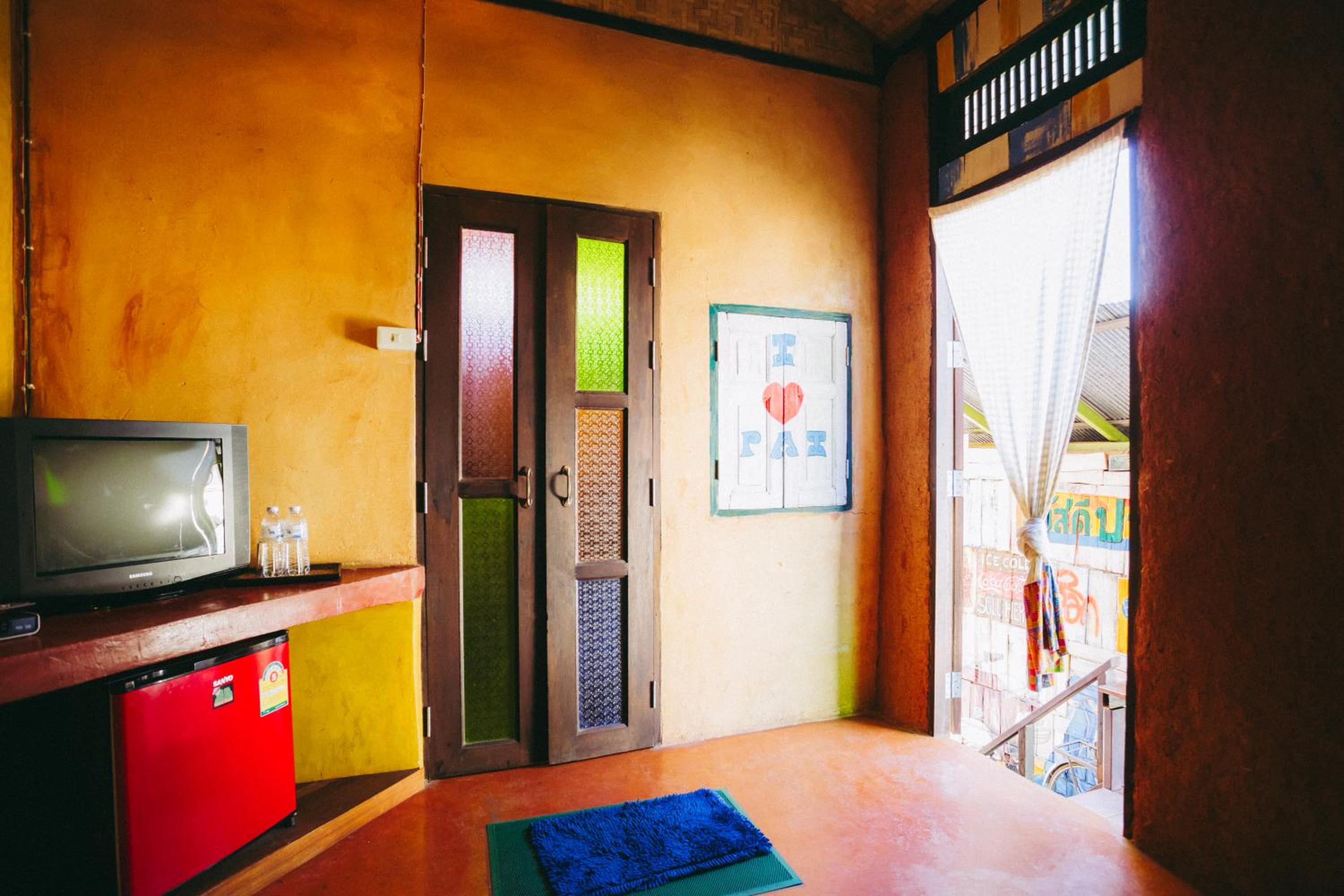 Sawasdeepai River Resort