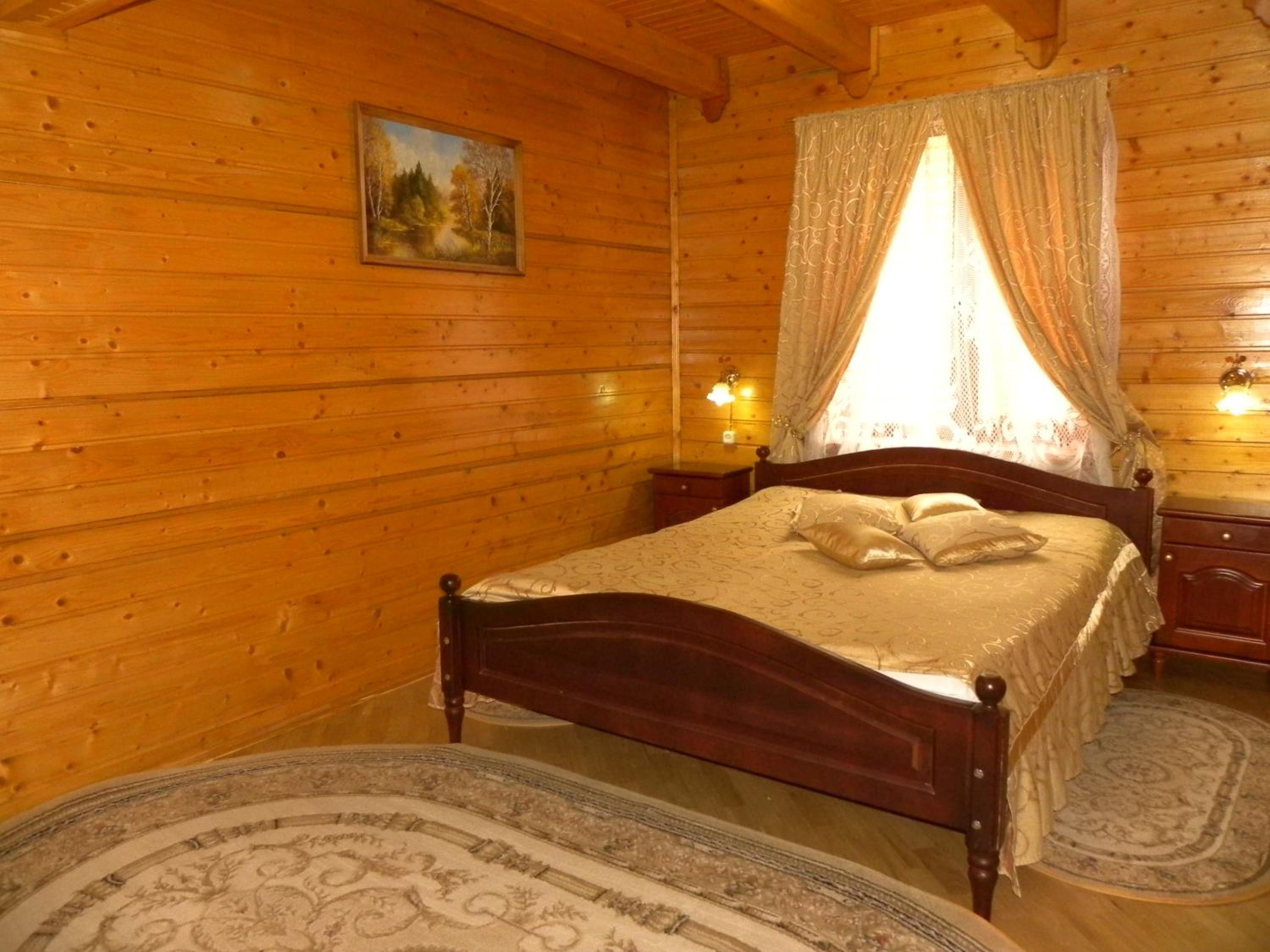 Hotel and restaurant complex Skolmo