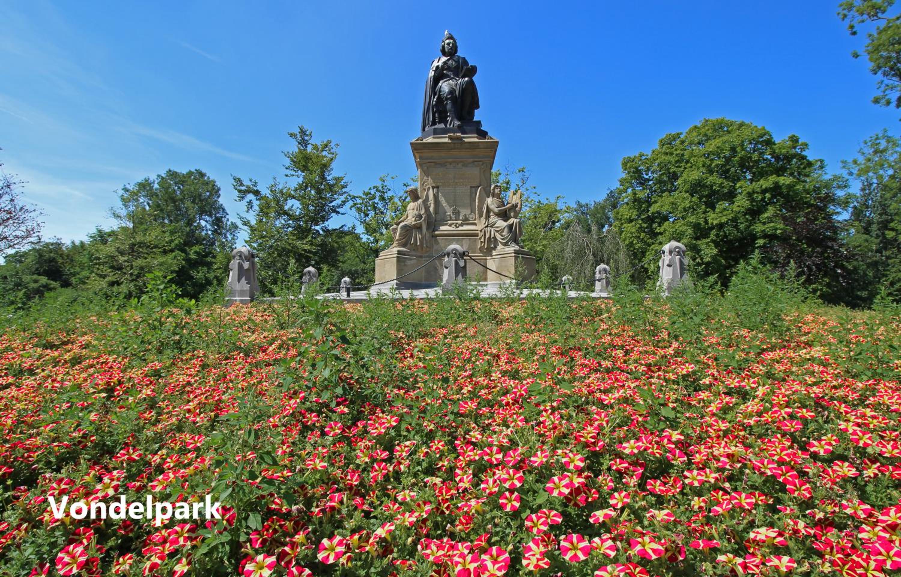 New monumental garden view Studio