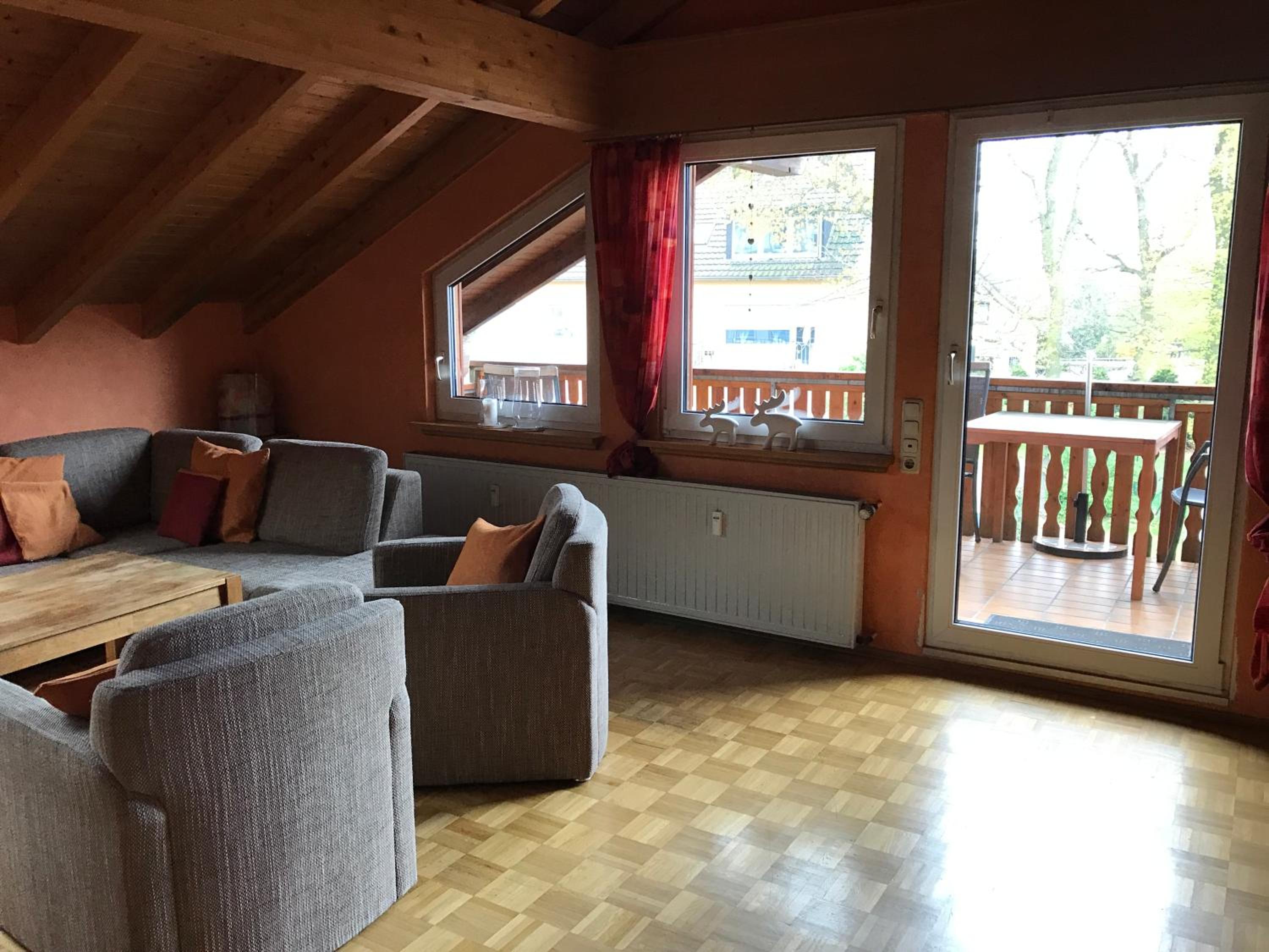 Messe CGN/DUS Großräumige Wohnung in guter Verkehrslage view 3