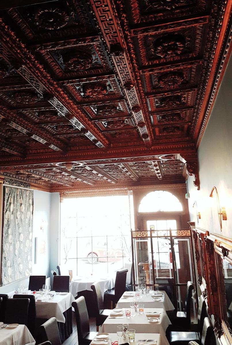 restaurant