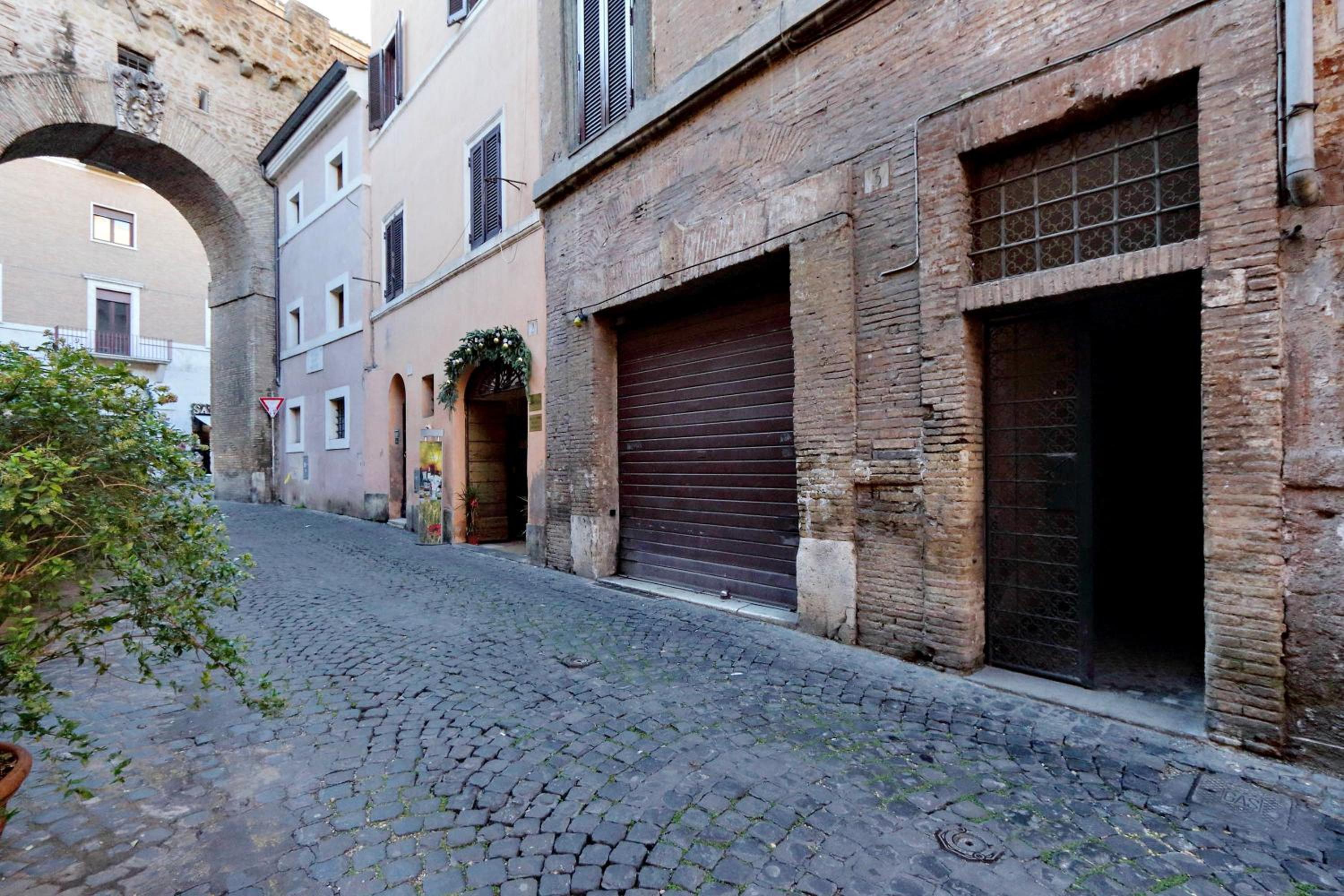 Characteristic apartment just beside the Vatican