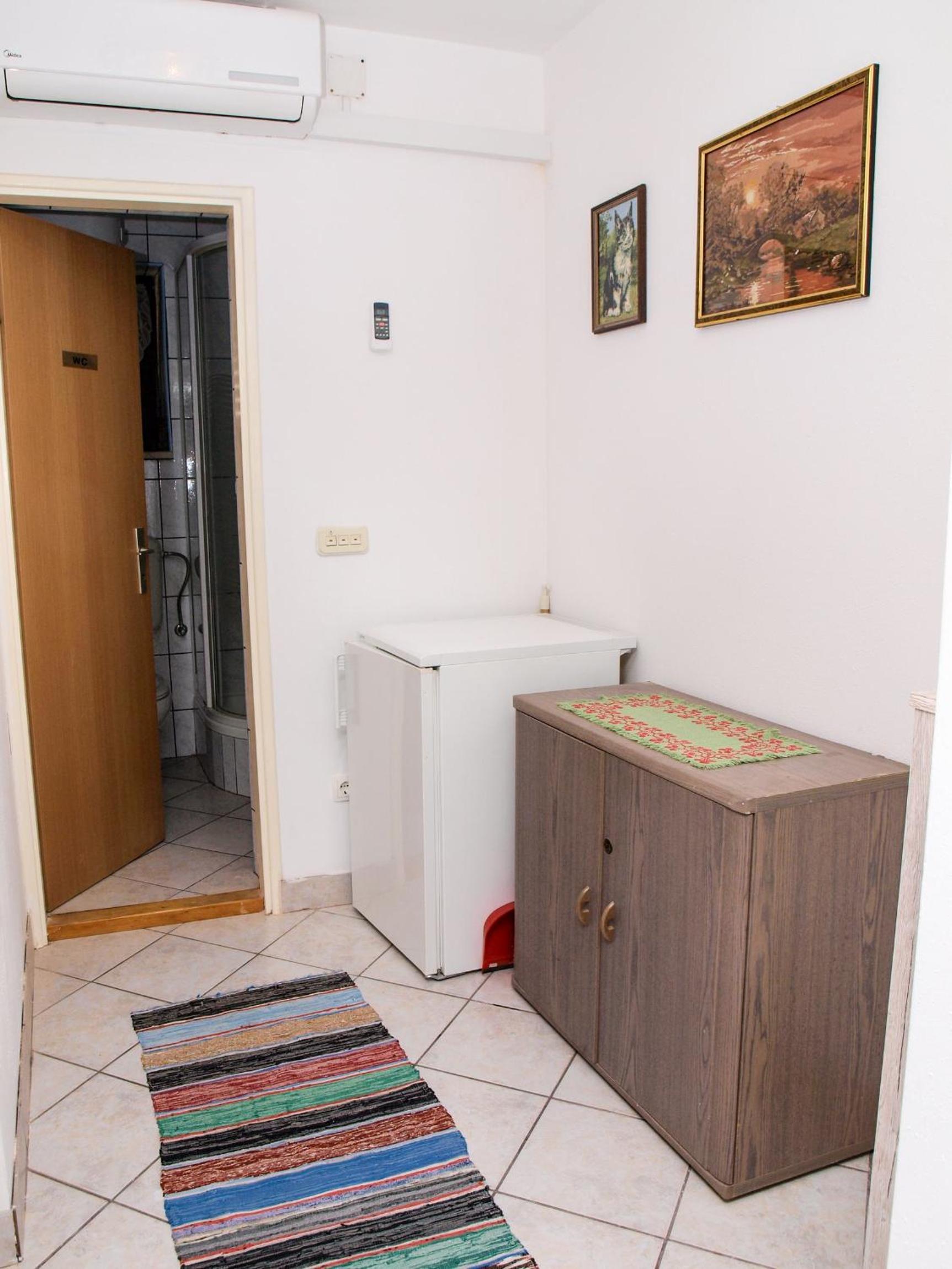 Photo 32