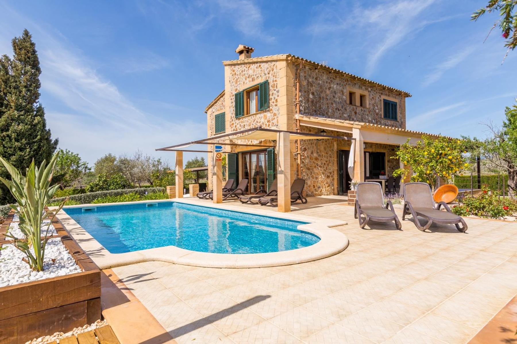Alfabia view 3