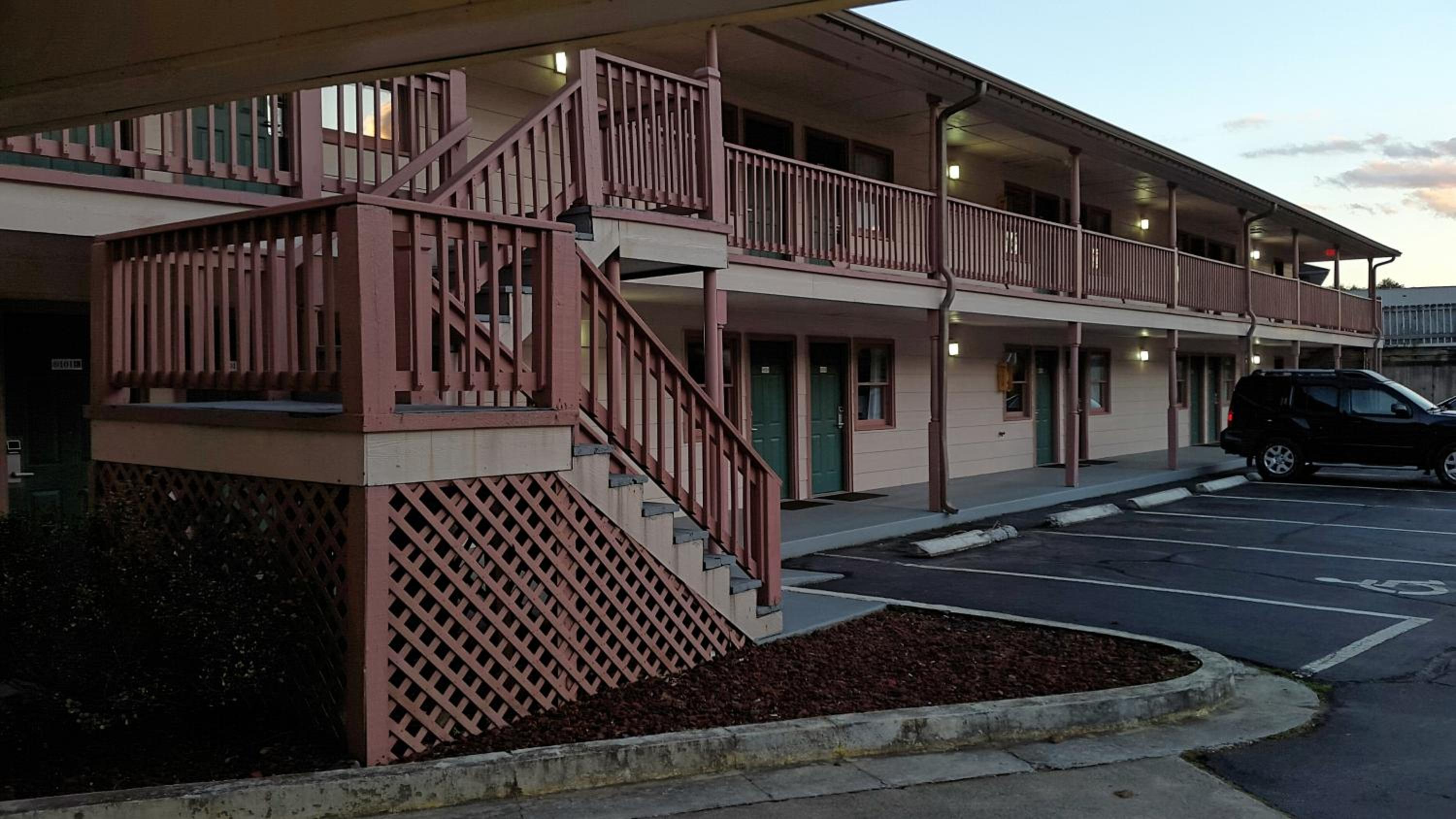 Mountain Valley Inn - Property Image 21