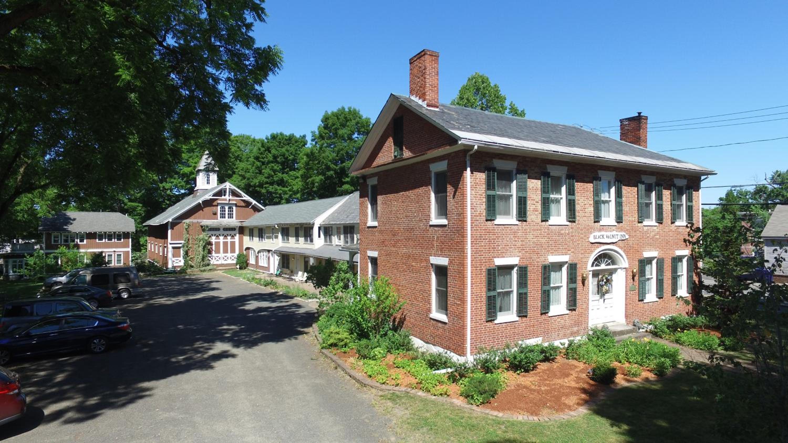 The Black Walnut Inn view 3