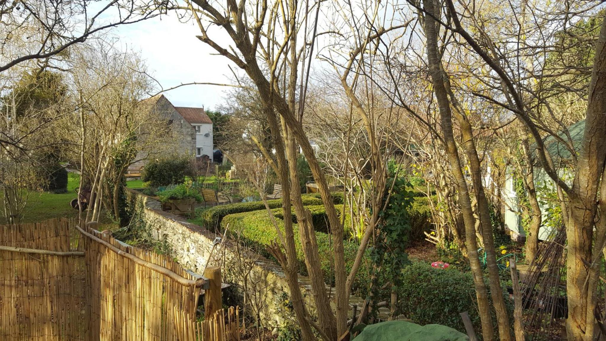 Little England Retreats - Cottage, Yurt and Shepherd Huts
