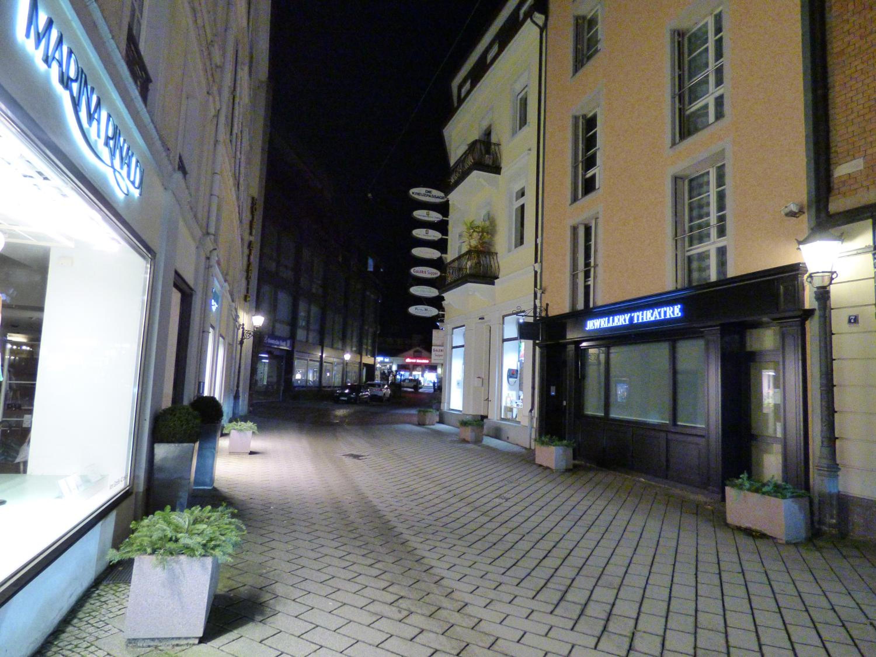 Domino Apartment
