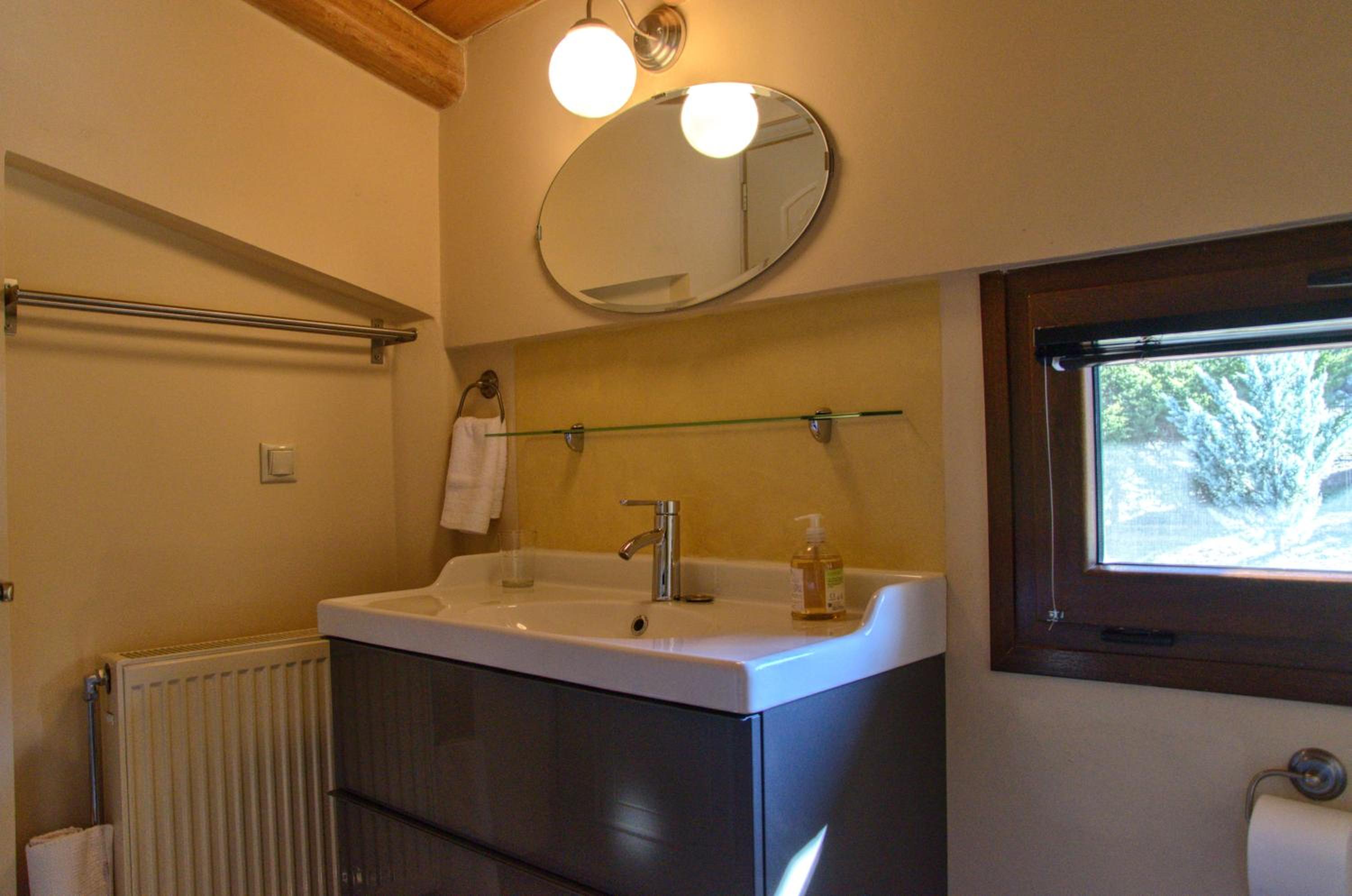 Photo 46