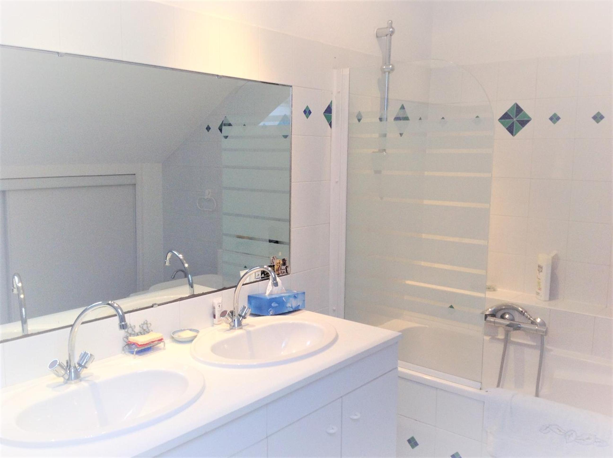 Chambres Saint Donatien view 4