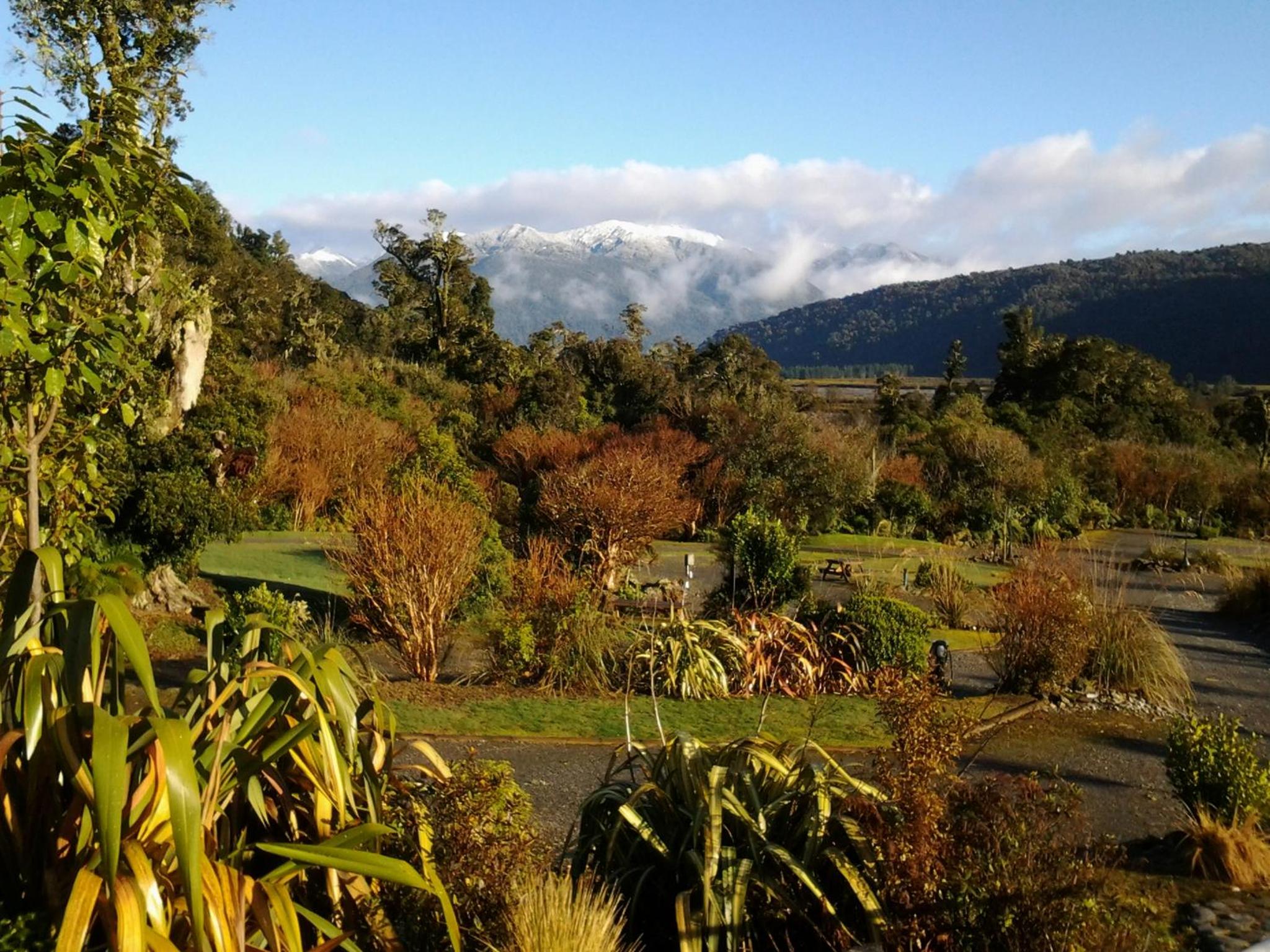 Jackson's Retreat Alpine Holiday Park view 3