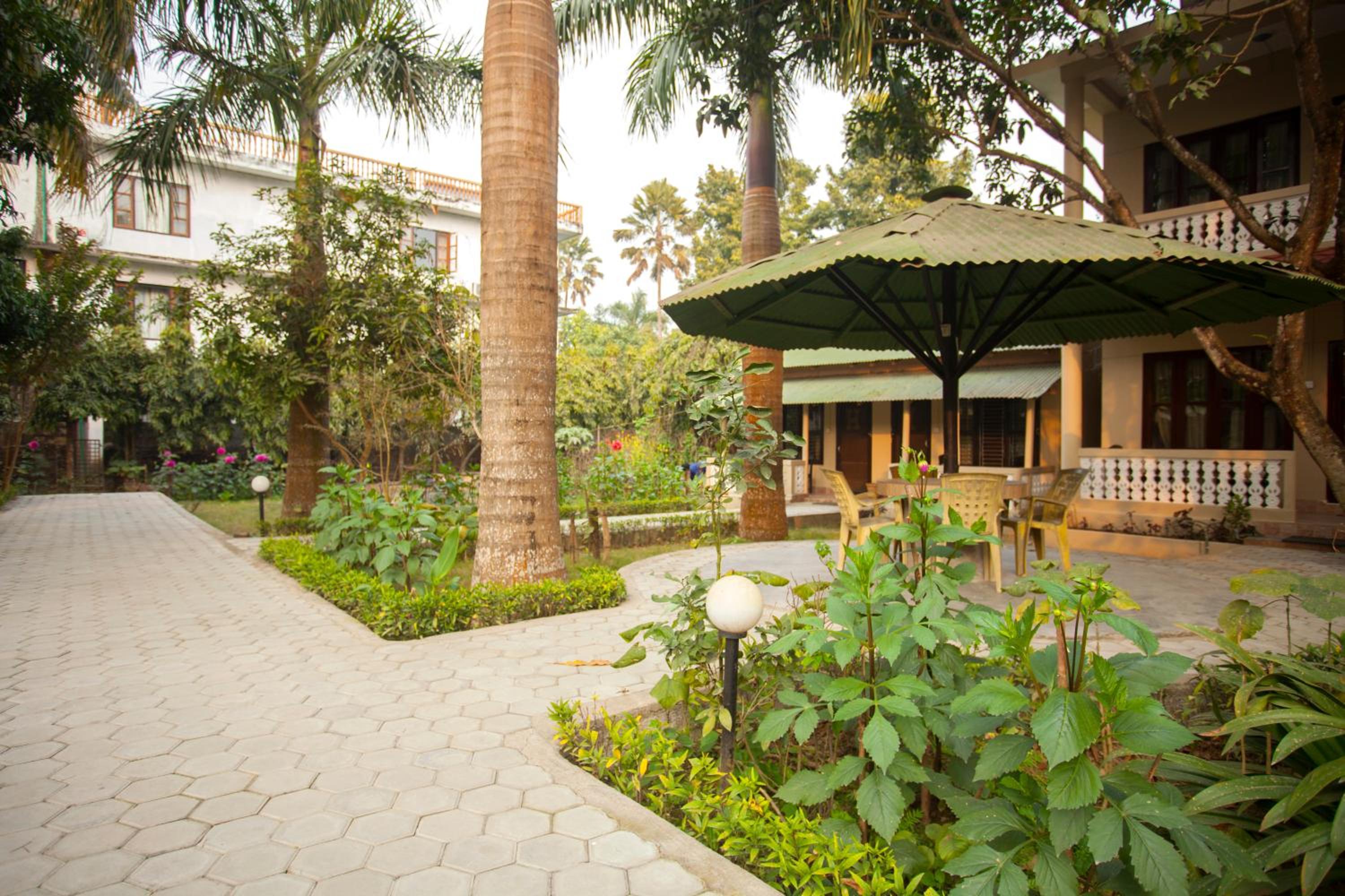 Sauraha Resort