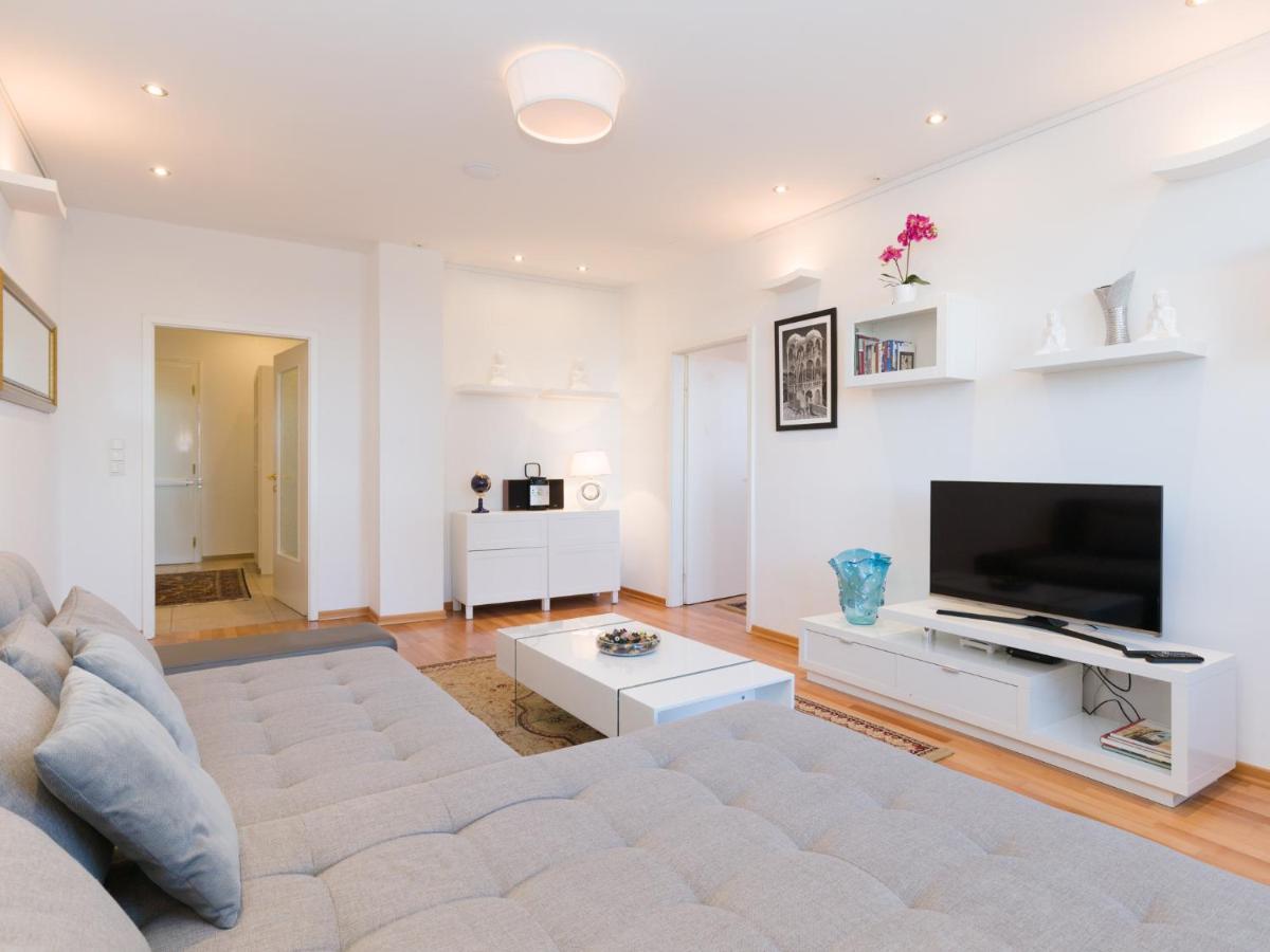 Vienna Apartment 1010