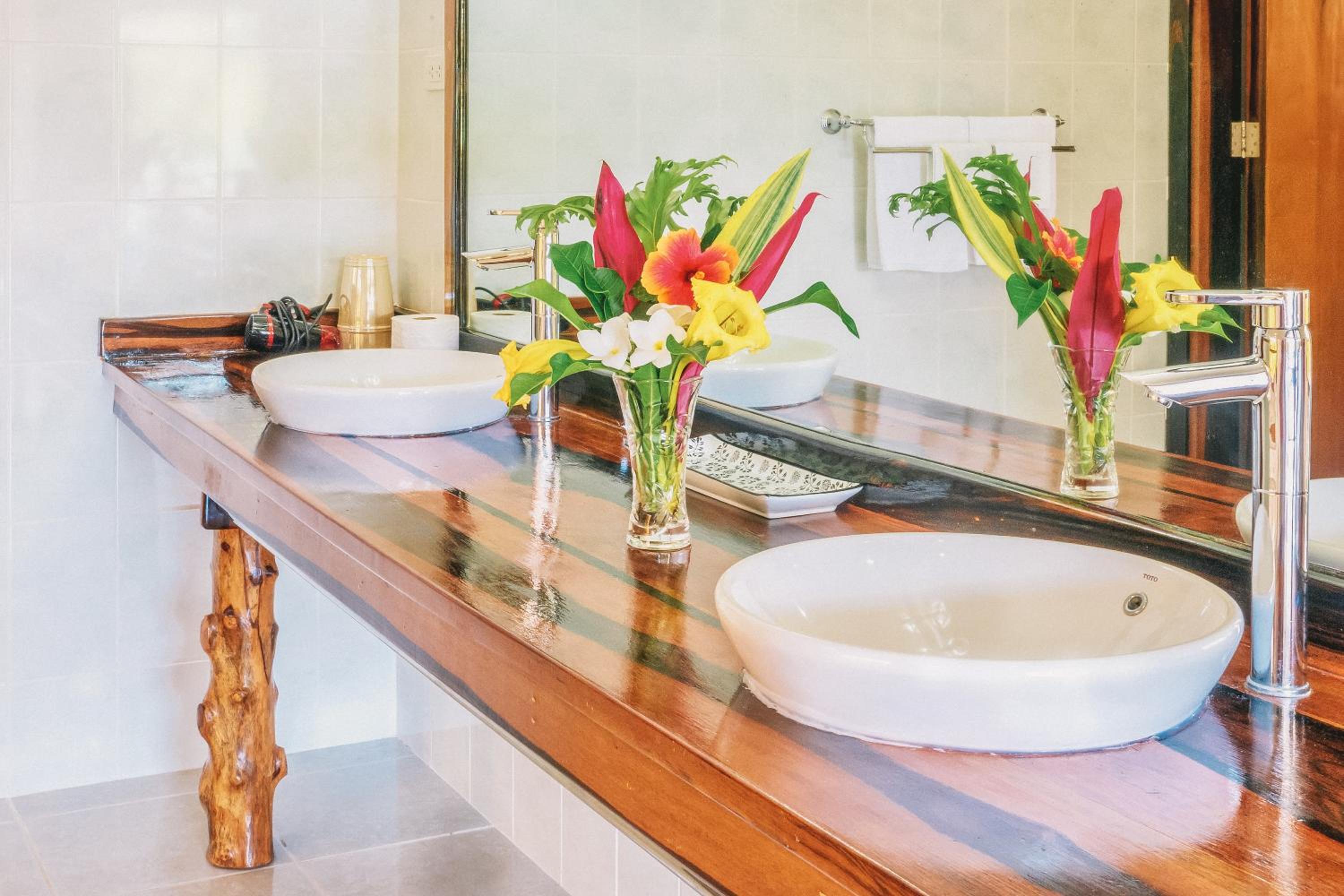 Edgewater Dive & Spa Resort