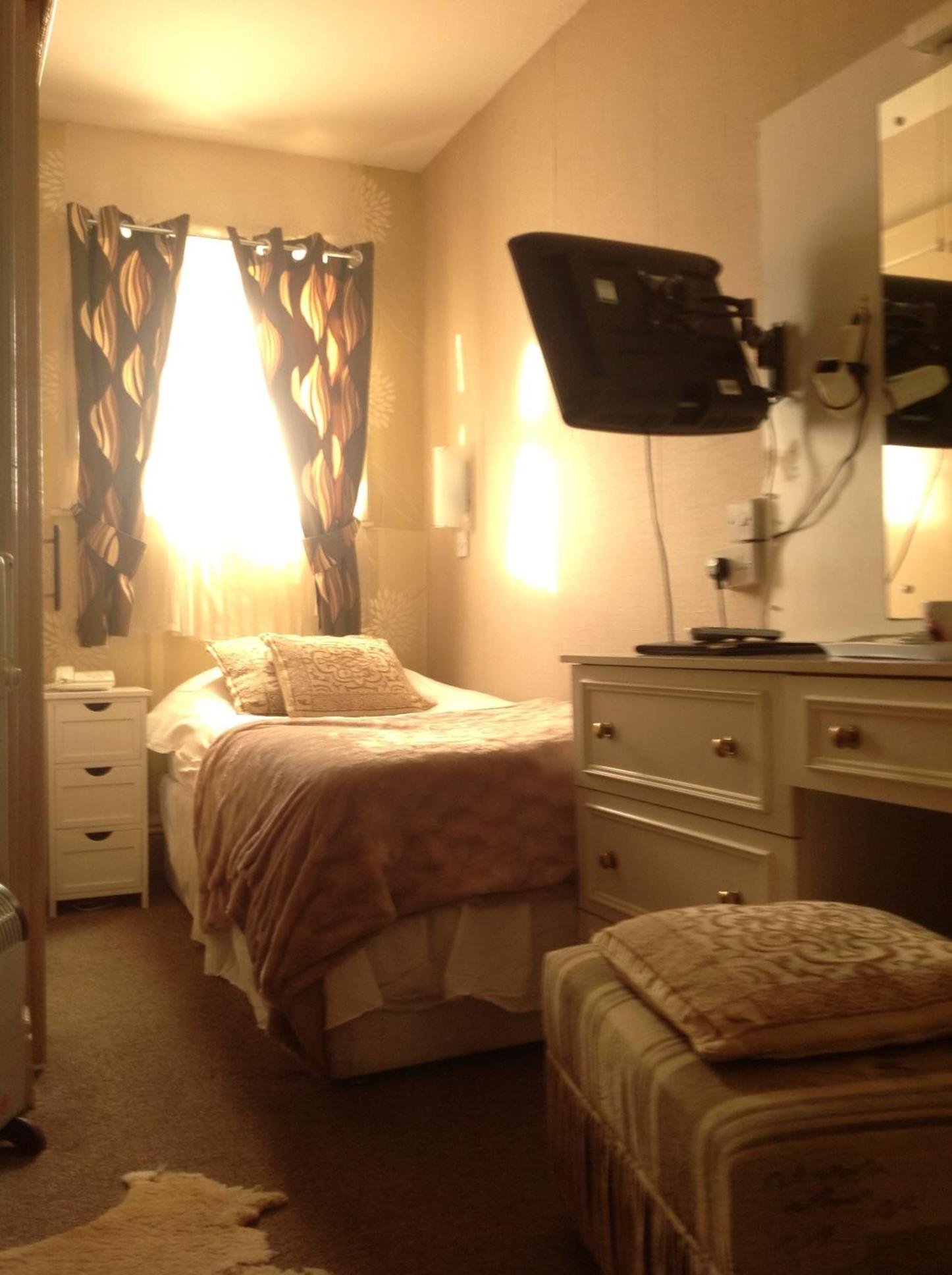 Southport Vacations - Balmoral Lodge Hotel - Property Image 19