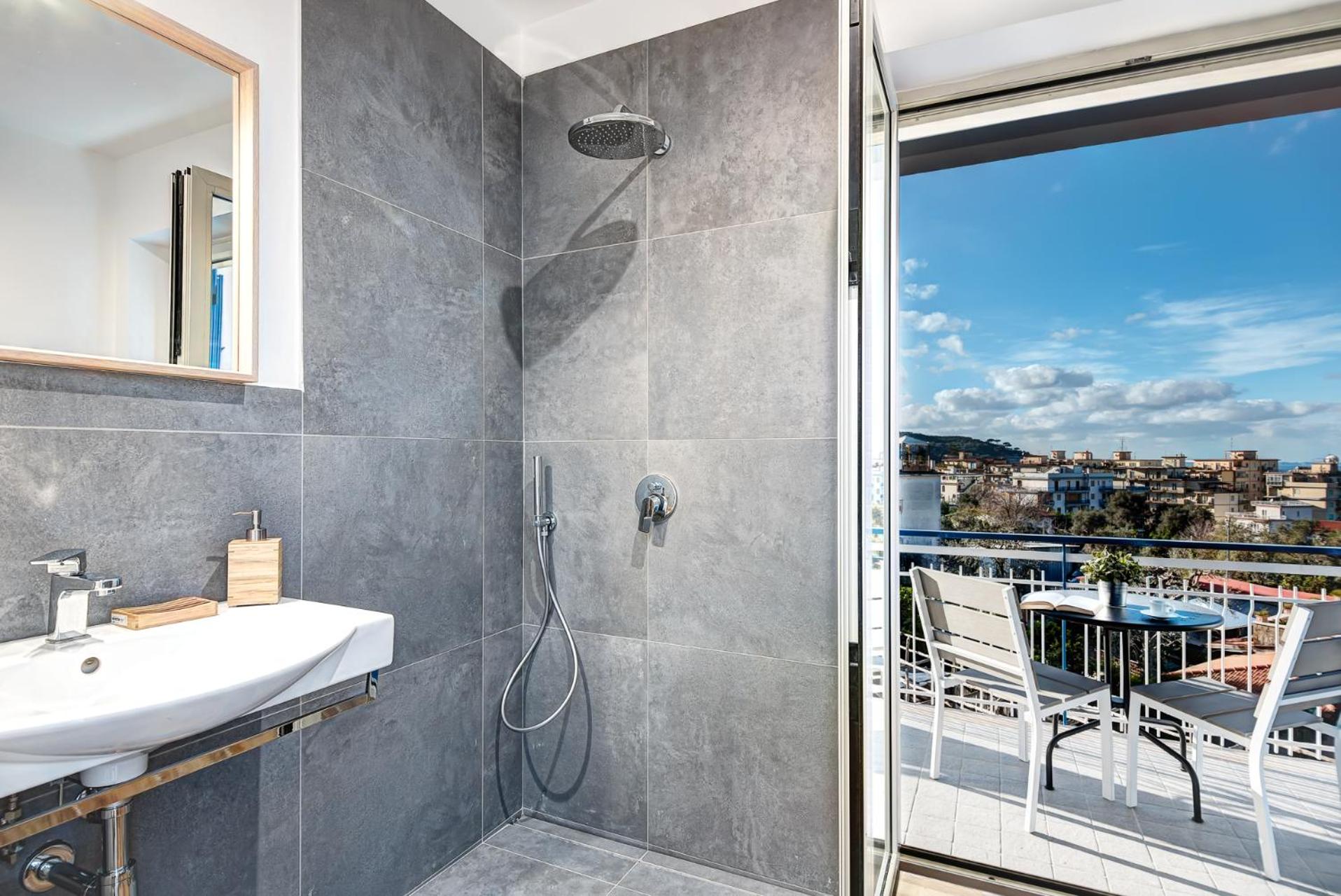 Caruso 5 by Villasandco RentalSorrento photo 3