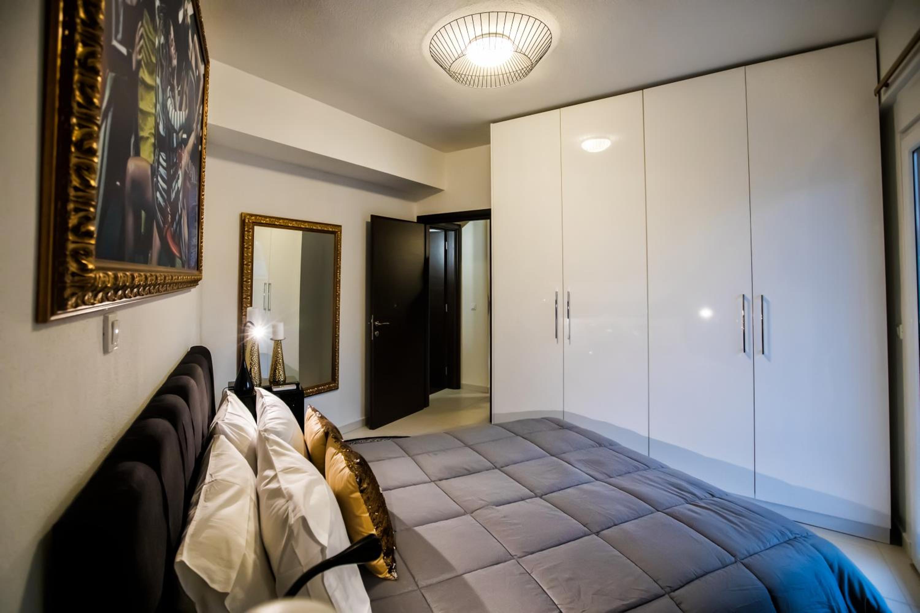 DELUXE APARTMENTS - free parking