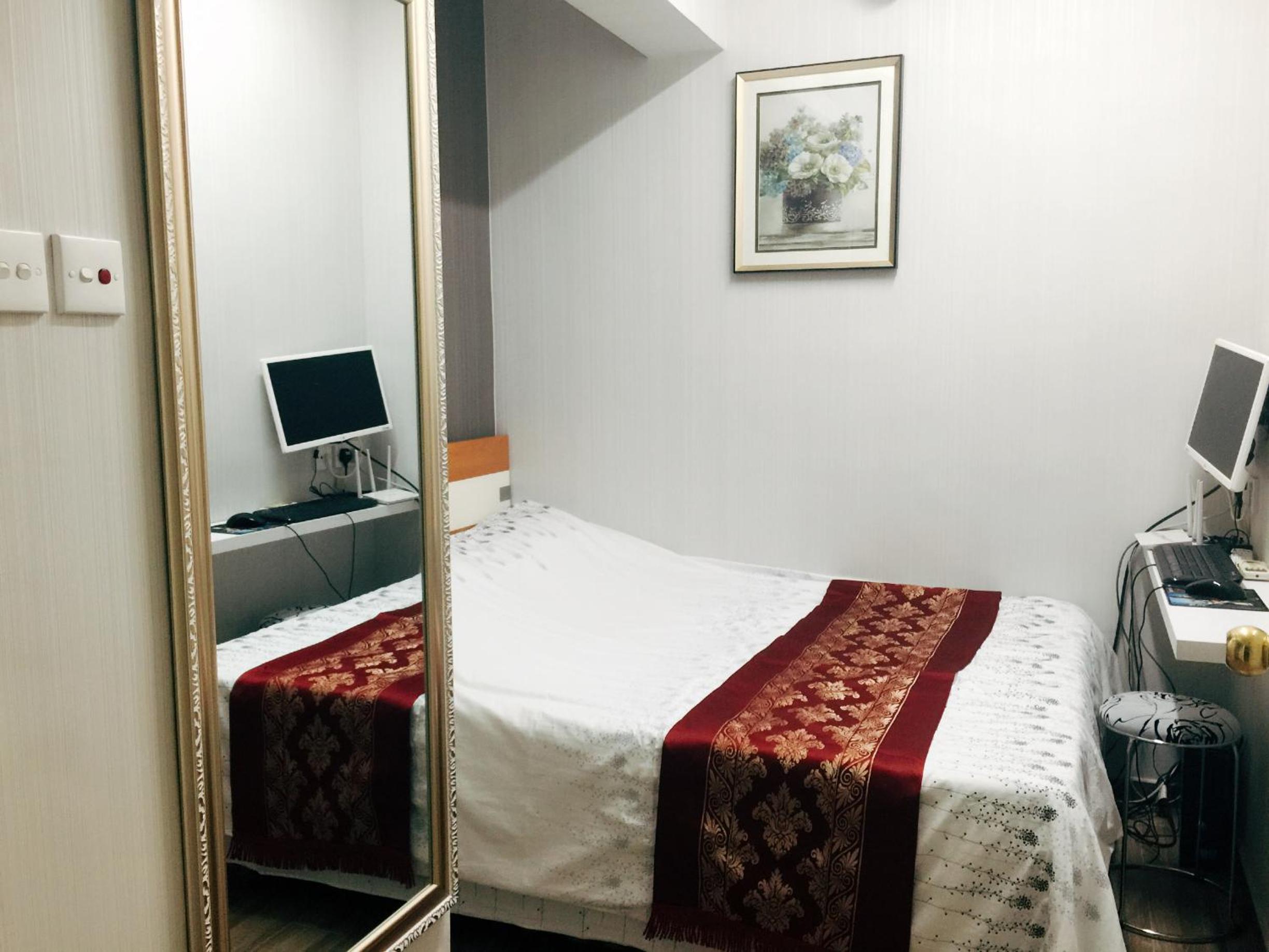 Hong Kong Tai San Guest House (Burlington Branch)