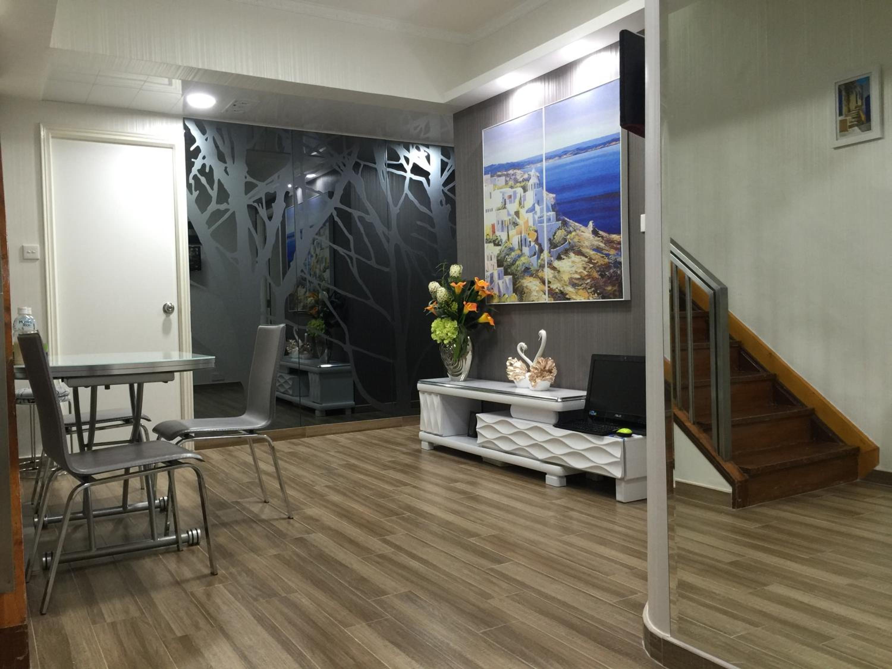 Hong Kong Tai San Guest House (Burlington Branch)