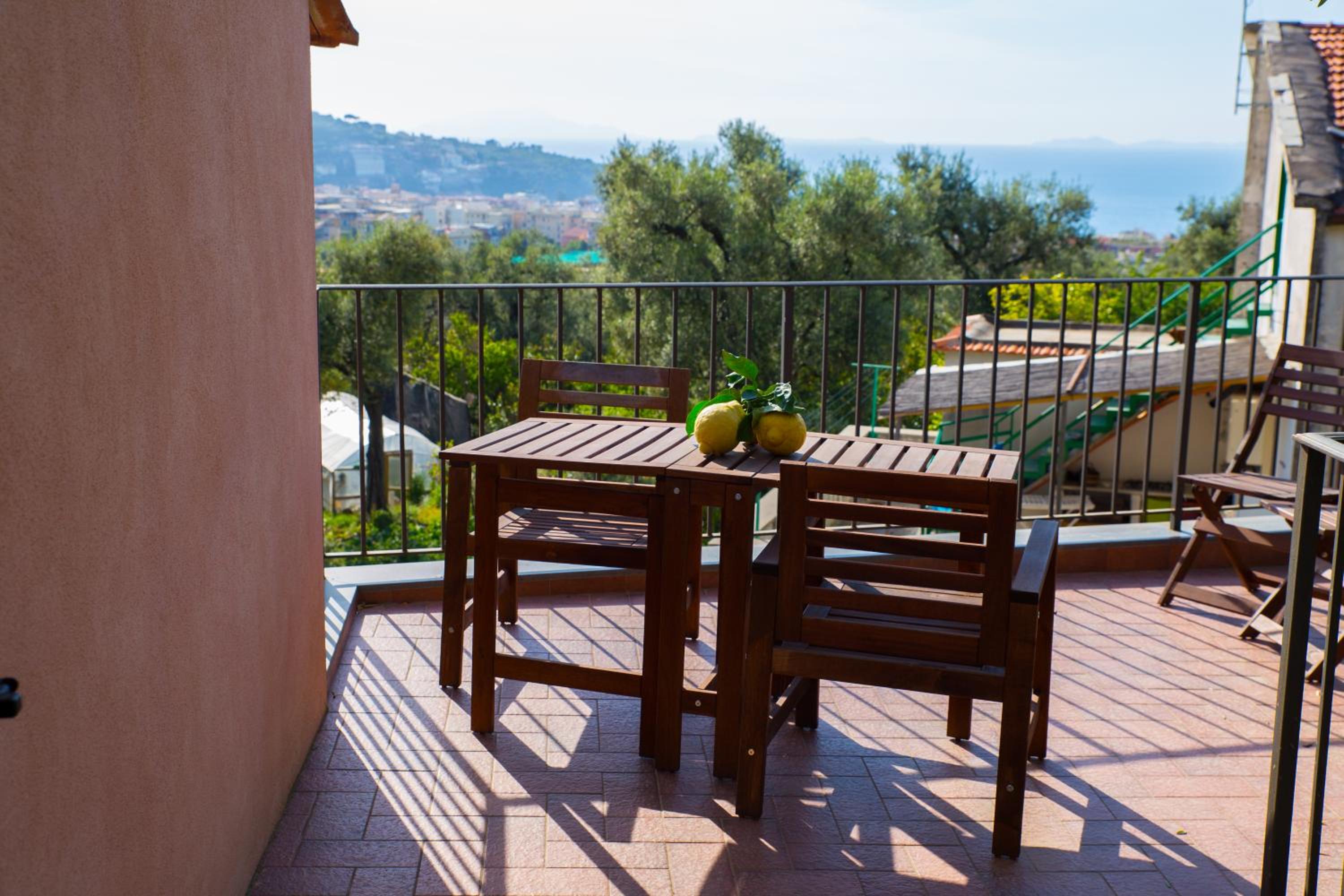 Lemon Flats Sorrento