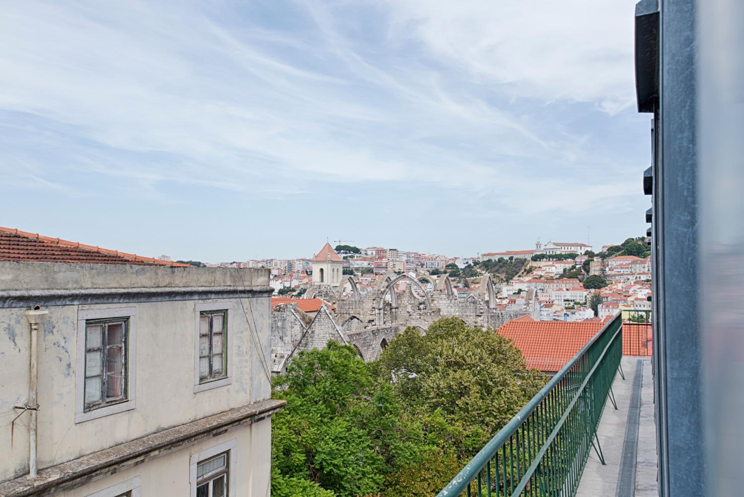 Libest Chiado 1 - Largo do Carmo view 4
