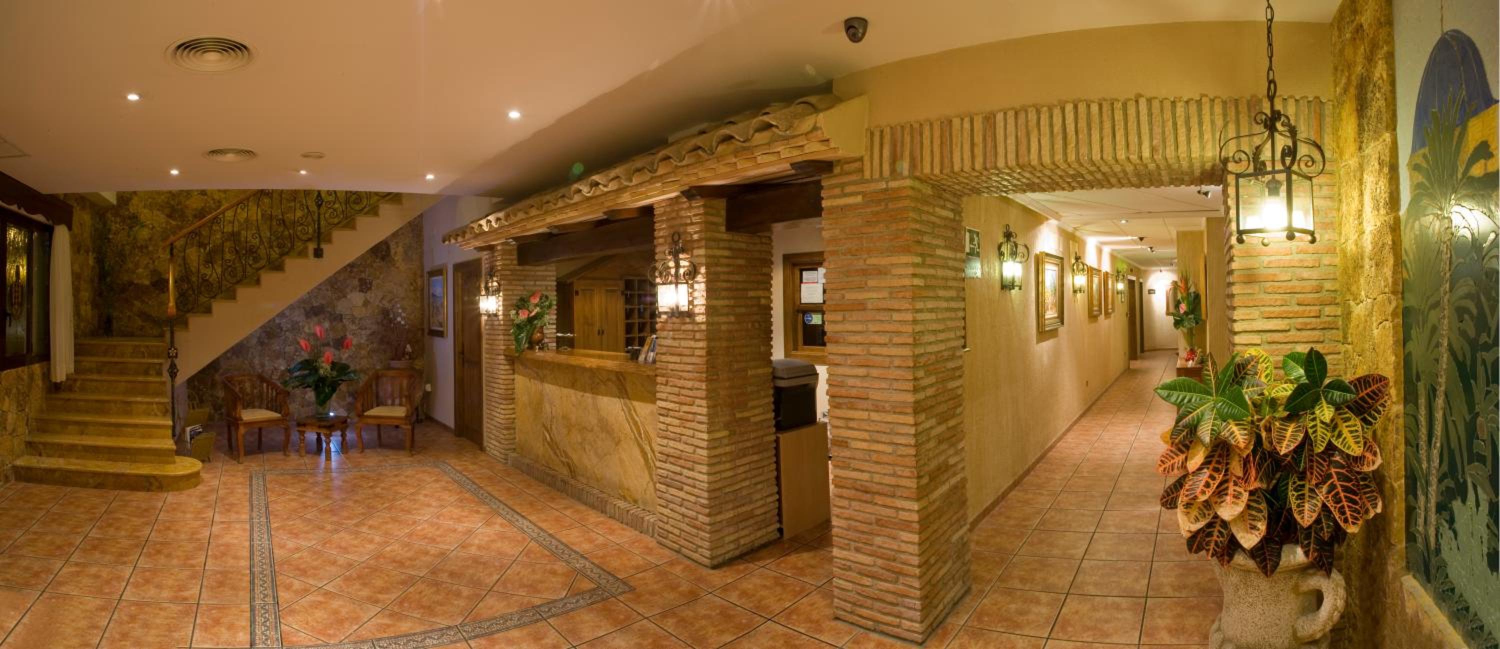 Lobby & Reception