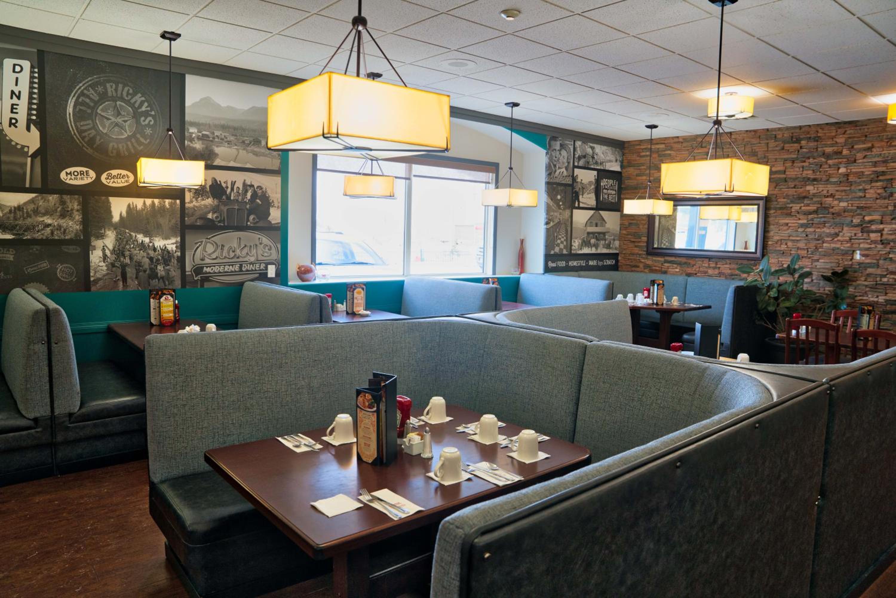 Golden Vacations - Prestige Inn Golden - Property Image 29