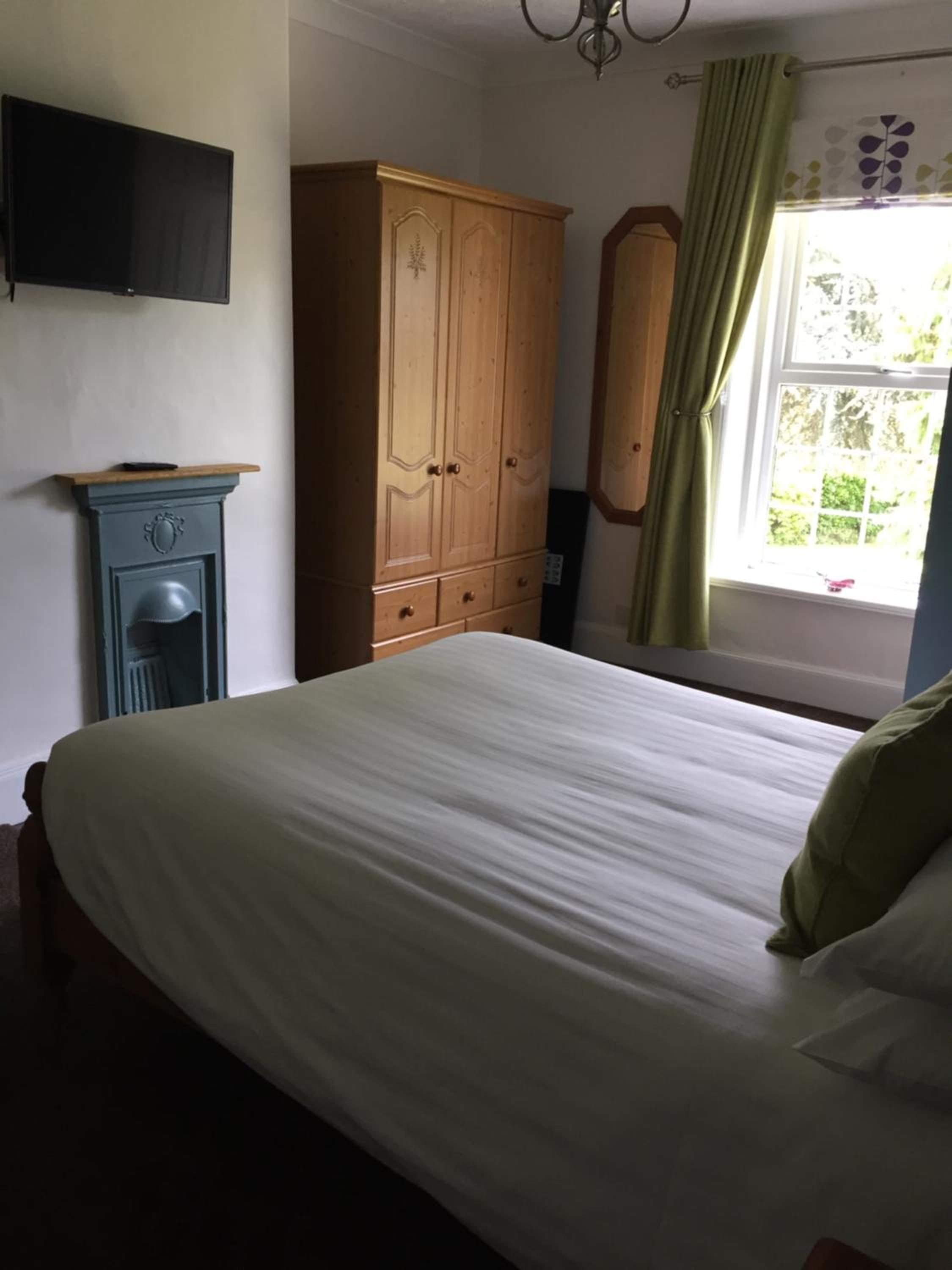 The Red Lion Inn Partney