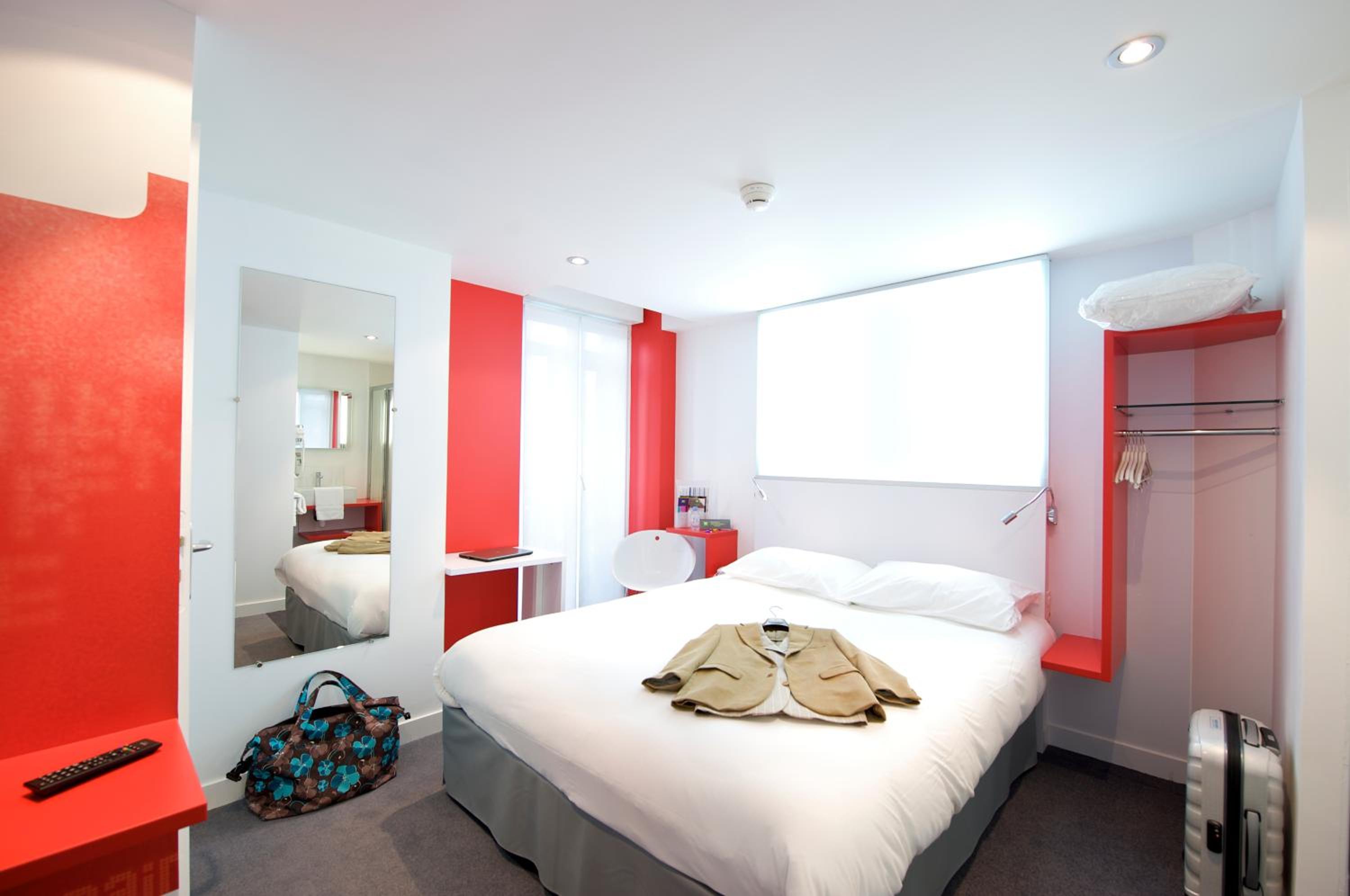 Vannes Vacations - ibis Styles Vannes Gare Centre - Property Image 3