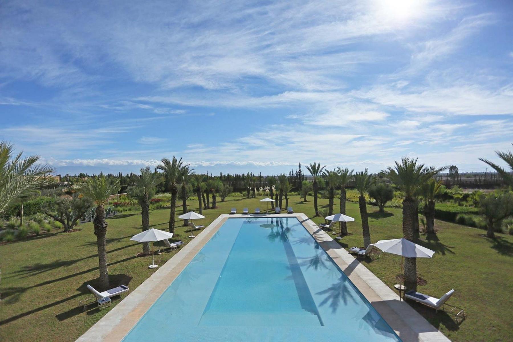 Adnaa - Modern Villa with 2 pools, sauna, hammam, tennis court & home cinema