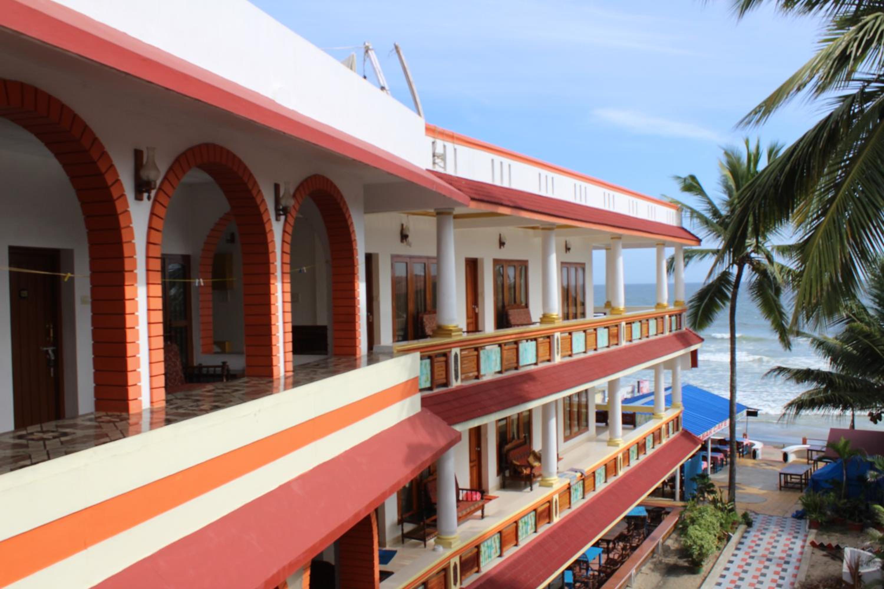 Kovalam Vacations - Hotel Sea View Palace - the beach hotel - Property Image 1