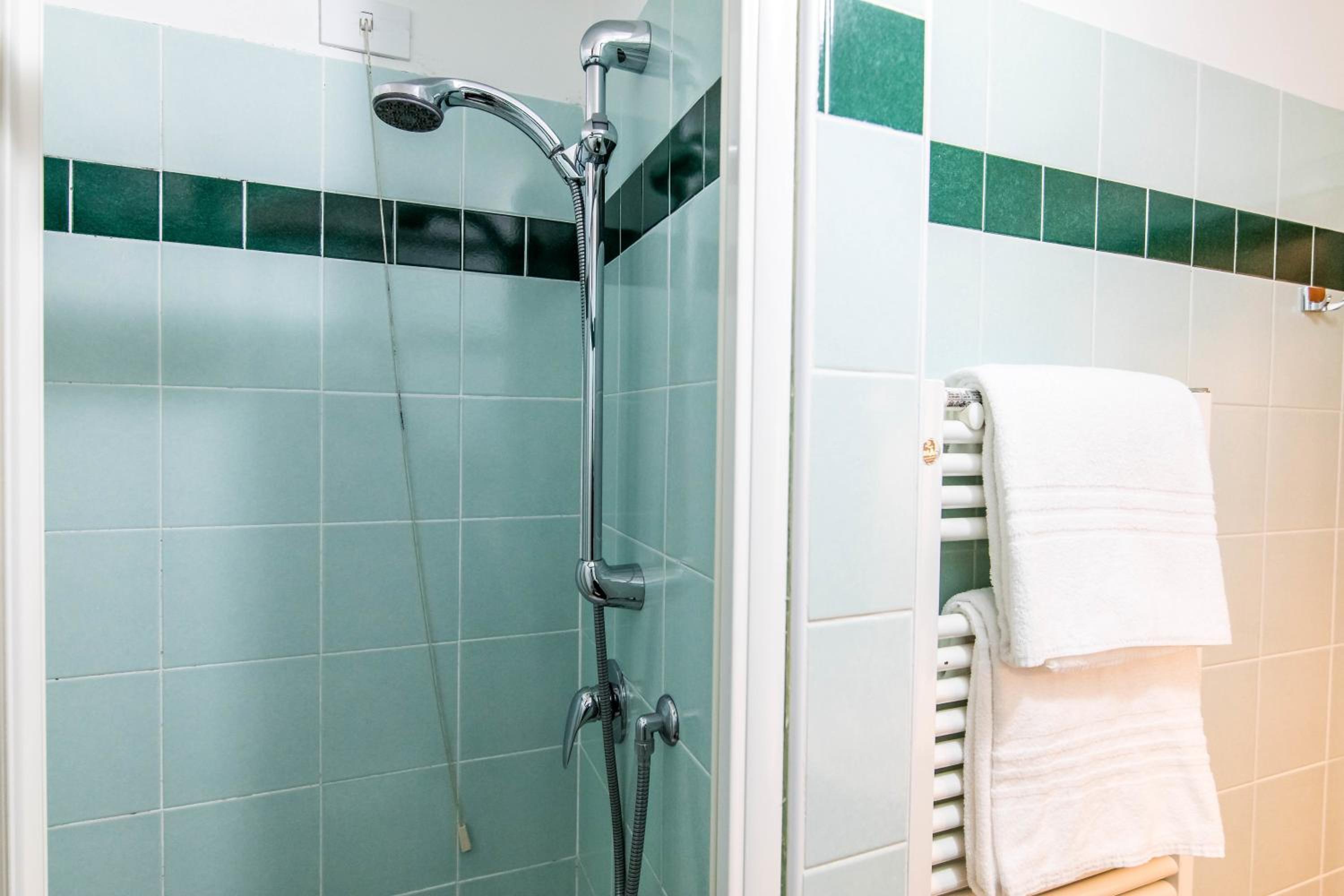 Venice and Venice Apartments - private rooms in shared apartment