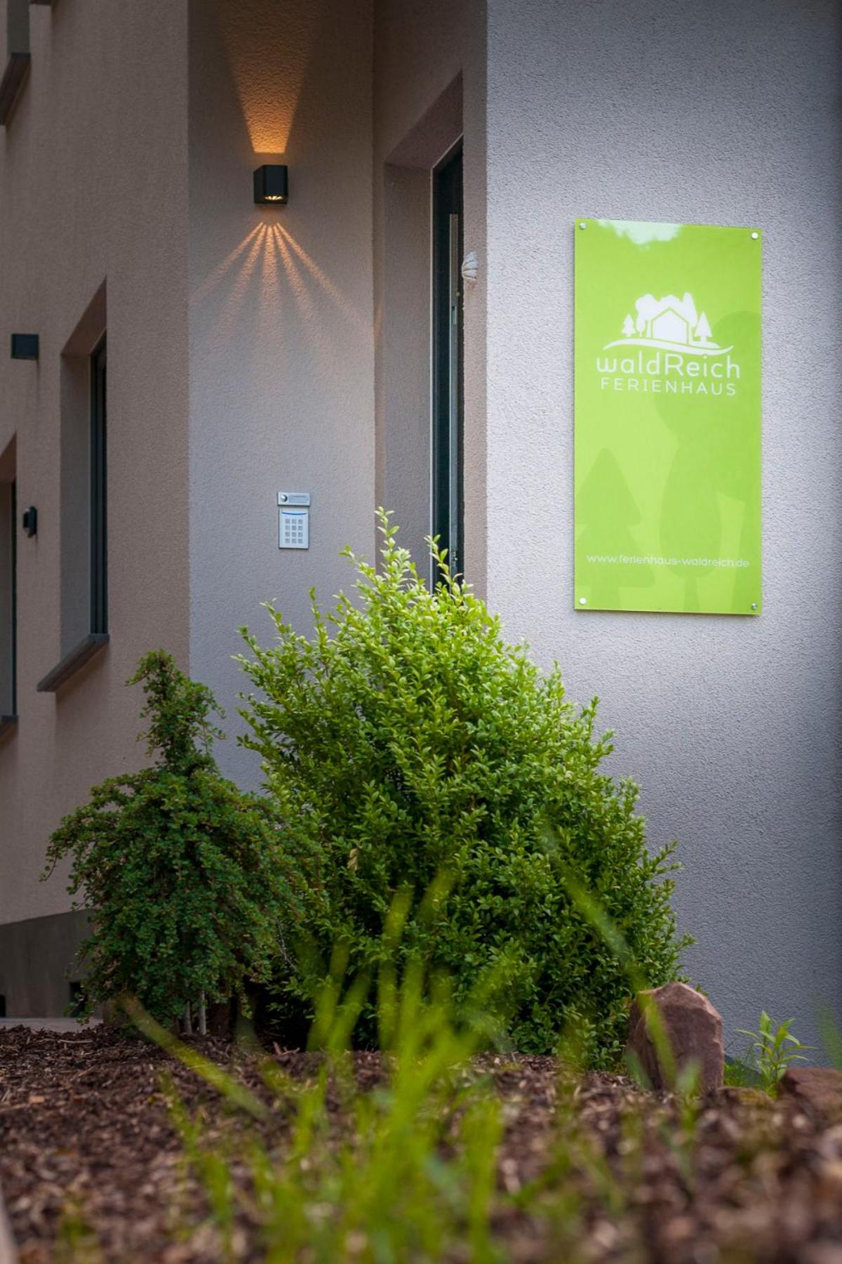 Ferienhaus waldReich