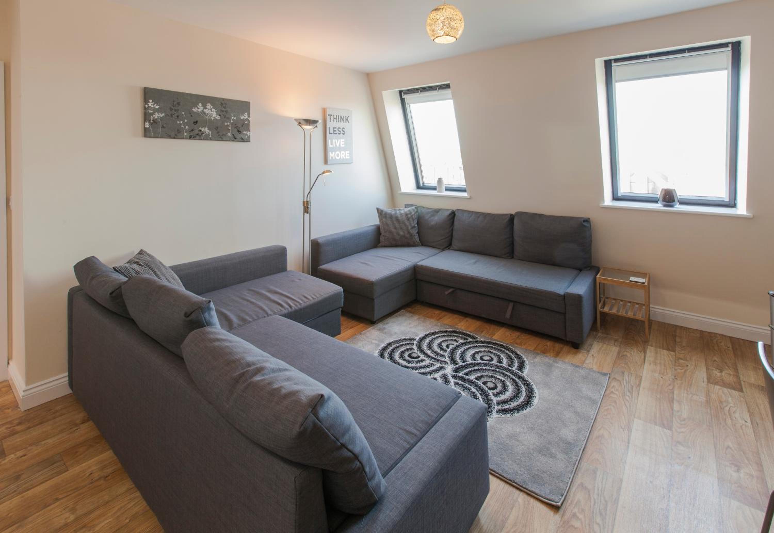 Castle Point Apartments Southampton Premier Lodge