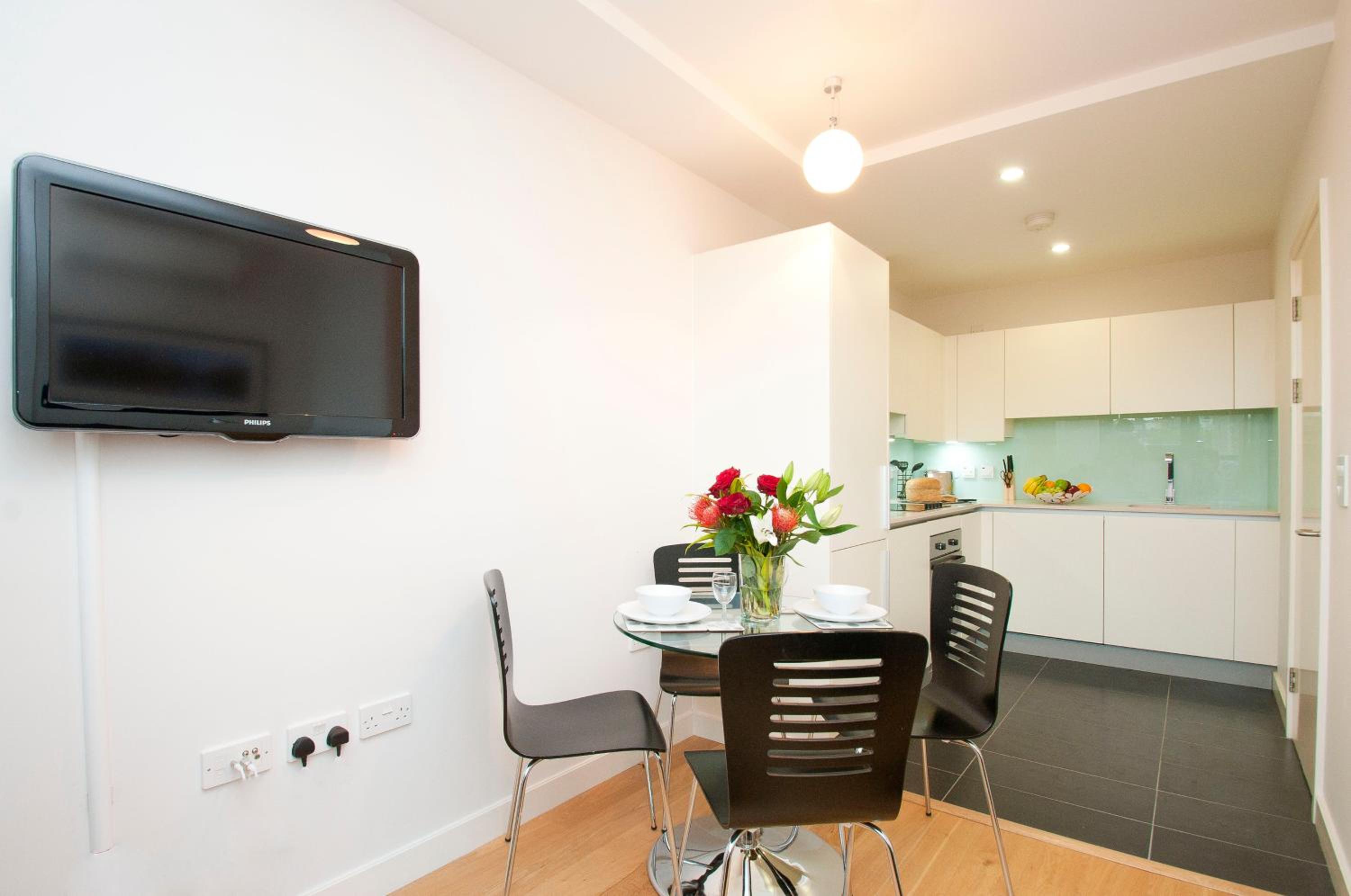 Cleyro Serviced Apartments - Finzels Reach